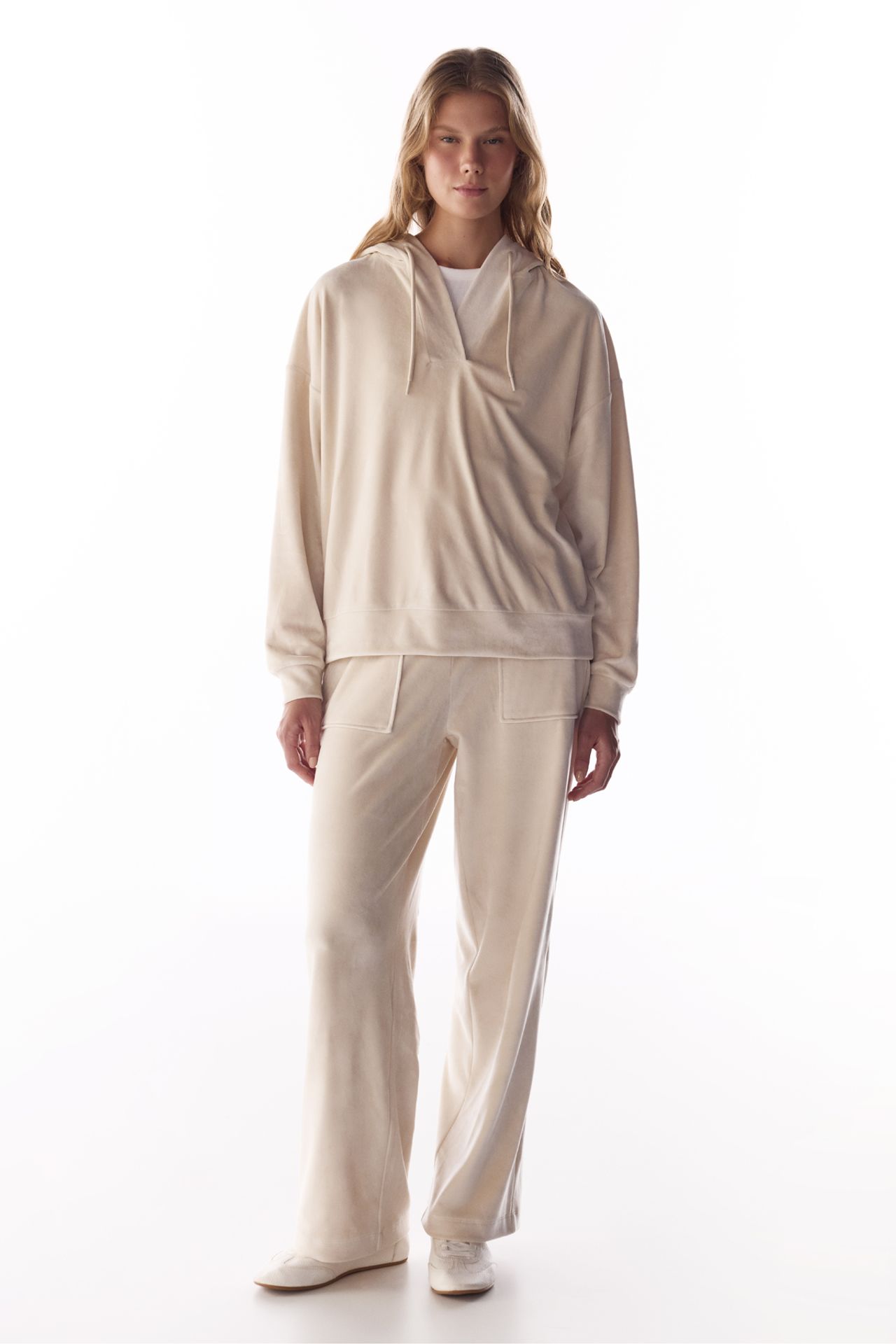 PENTI Soft Velvet V-Neck Long Sleeve Sweatshirt 4