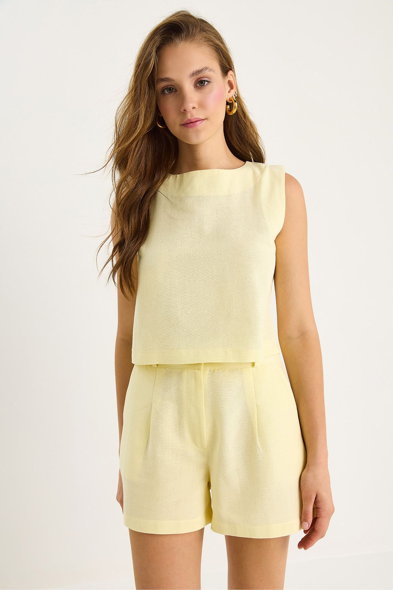 LUCCI High Waist Sleeveless Crew Neck Two-Piece Set 3