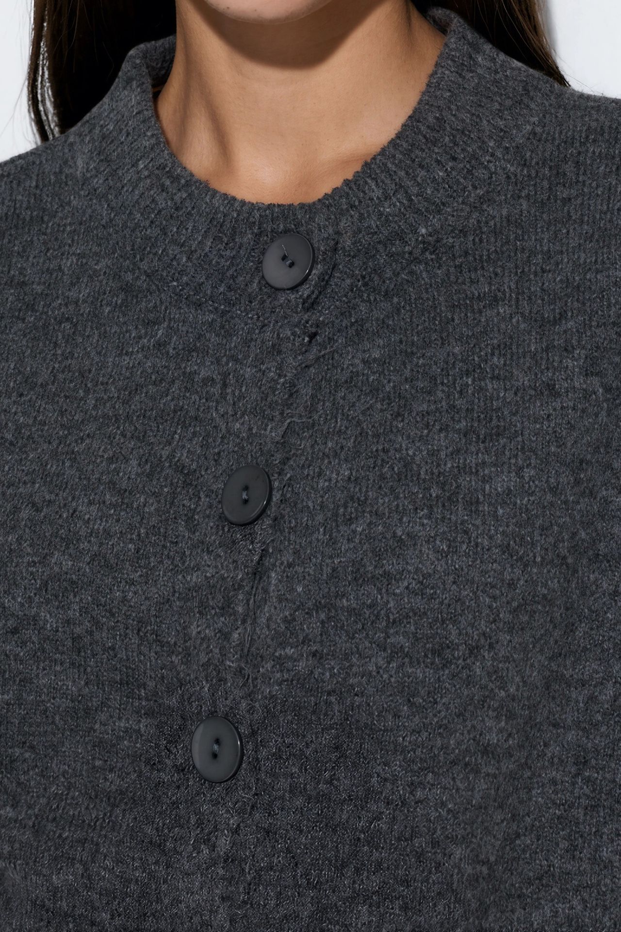VIORNA Crop Ribbed Cardigan With Buttons 4