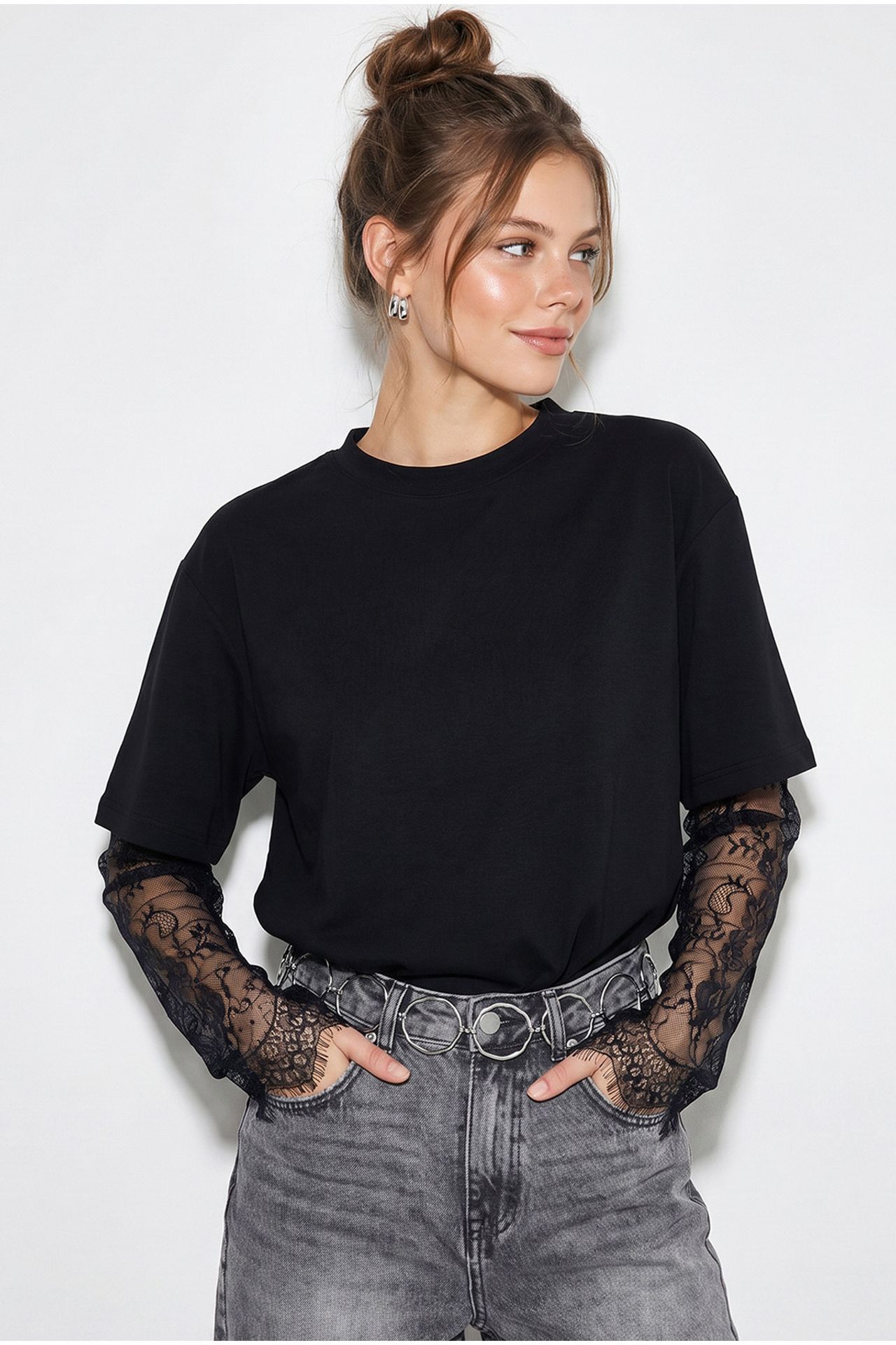 LUCCI Women's Oversized Crew Neck T-Shirt 3