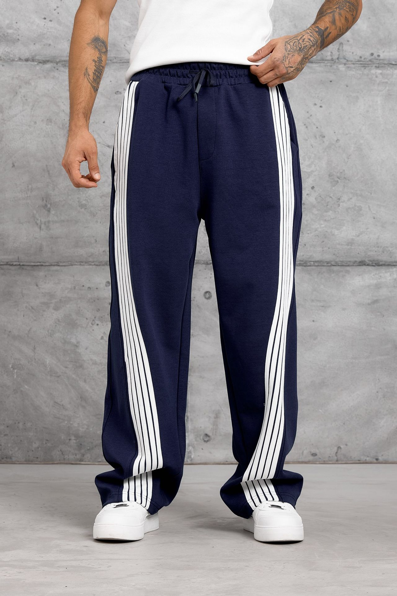 NOMARC Çizgili Geniş Paça Büzme İpli Jogger Pantolon 1