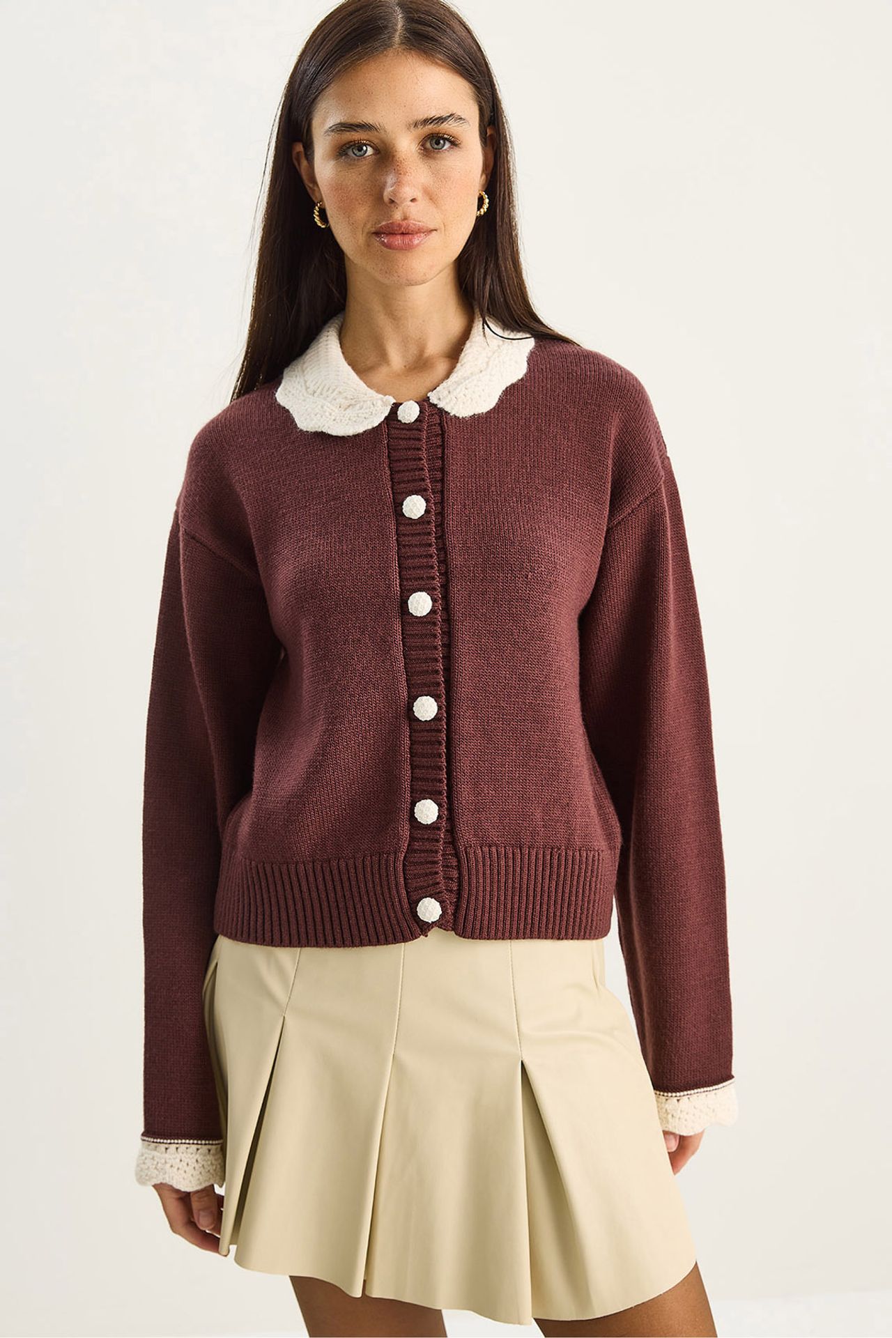 LUCCI Thick Ribbed Knit Cardigan with Button Closure 1