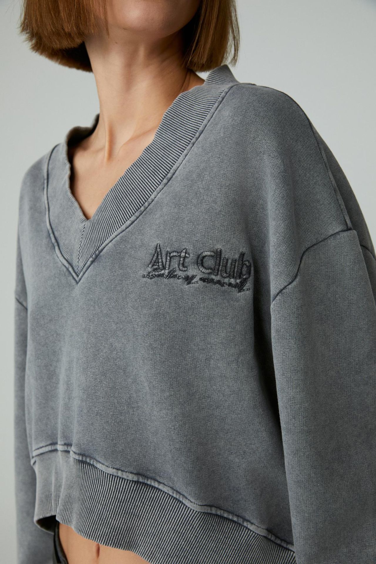 GRIMELANGE Oversized V-Neck Crop Sweatshirt 5