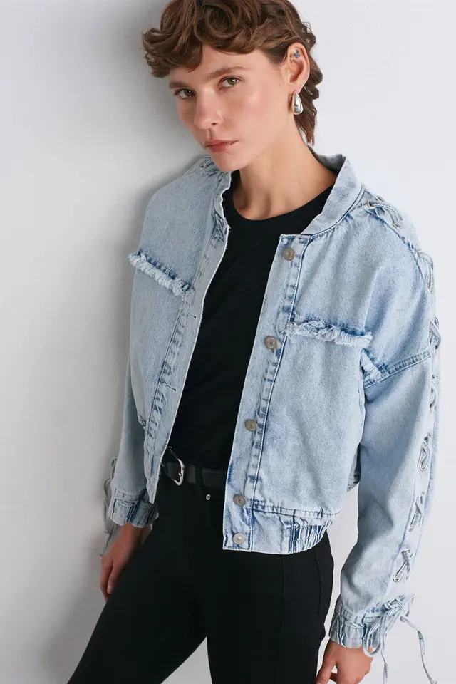 DILVIN Women's Cropped Denim Jacket With Shirt Collar