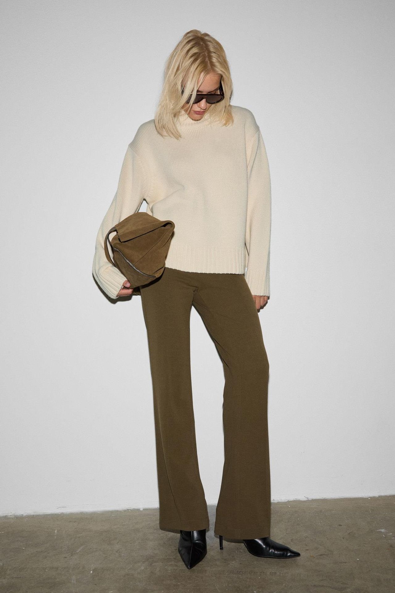 GRIMELANGE Elastic Waist Straight Leg Trousers 3
