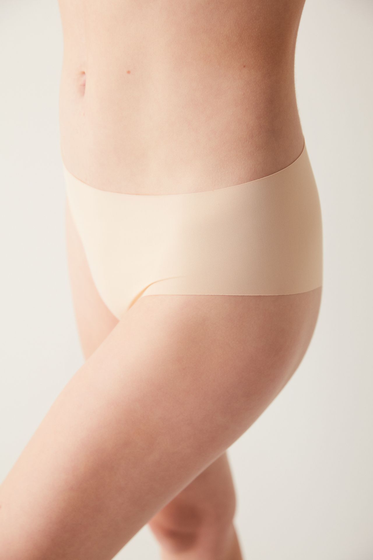 PENTI Women’s Non-Slip Smooth Hipster 2