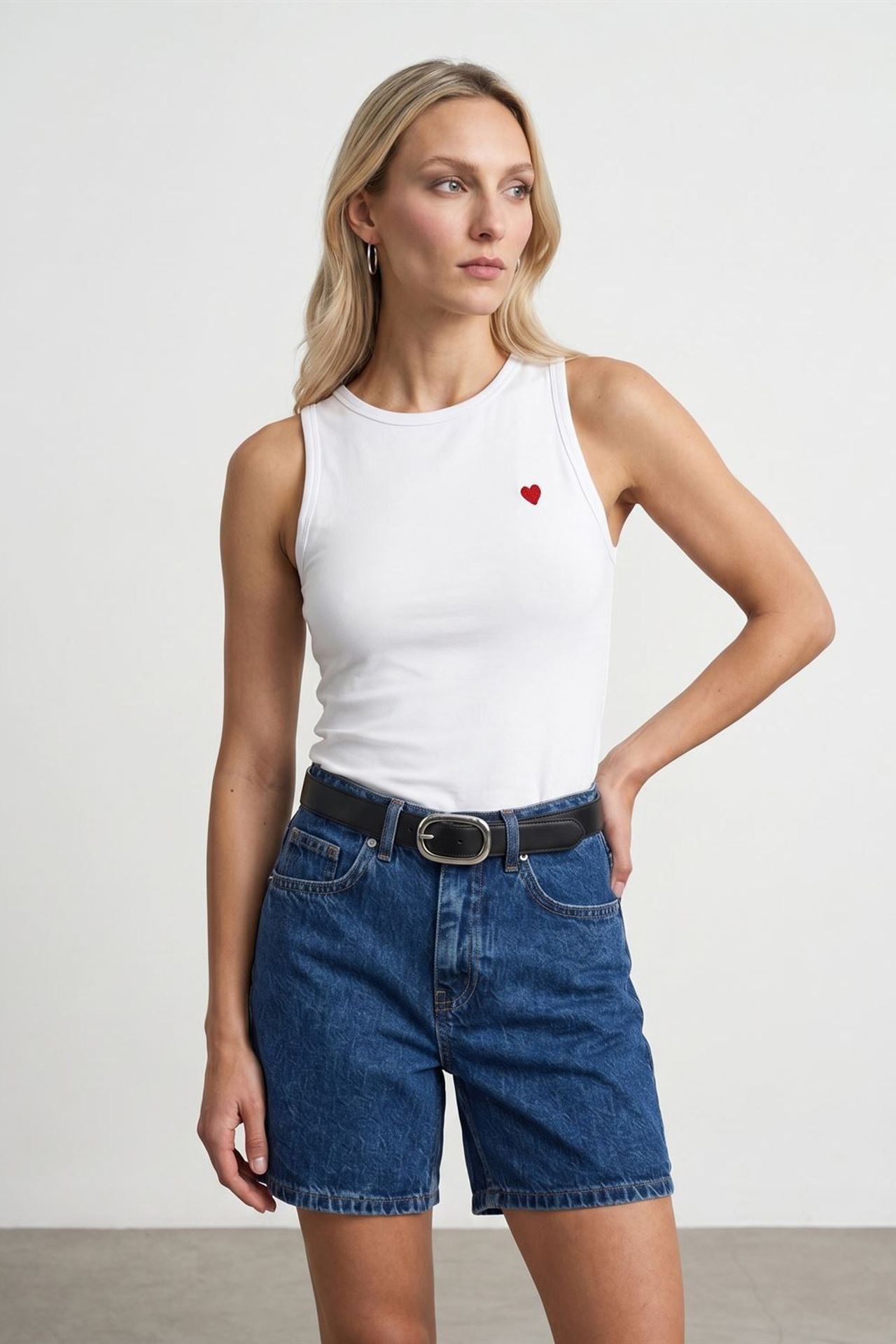DILVIN Embroidered Sleeveless Slim-Fit Jersey Blouse 3