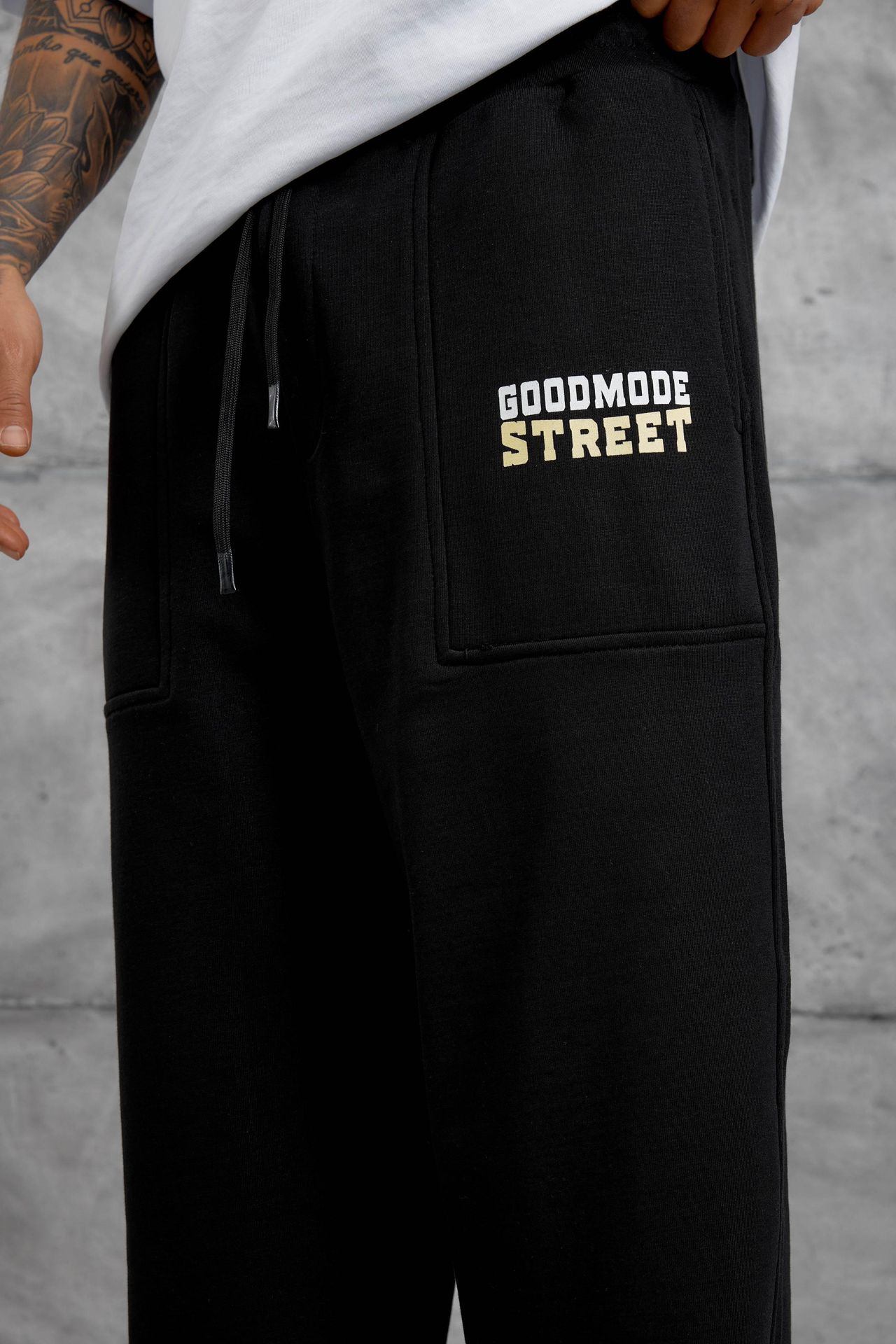 NOMARC Desenli Geniş Paça Büzgü İpli Jogger 3
