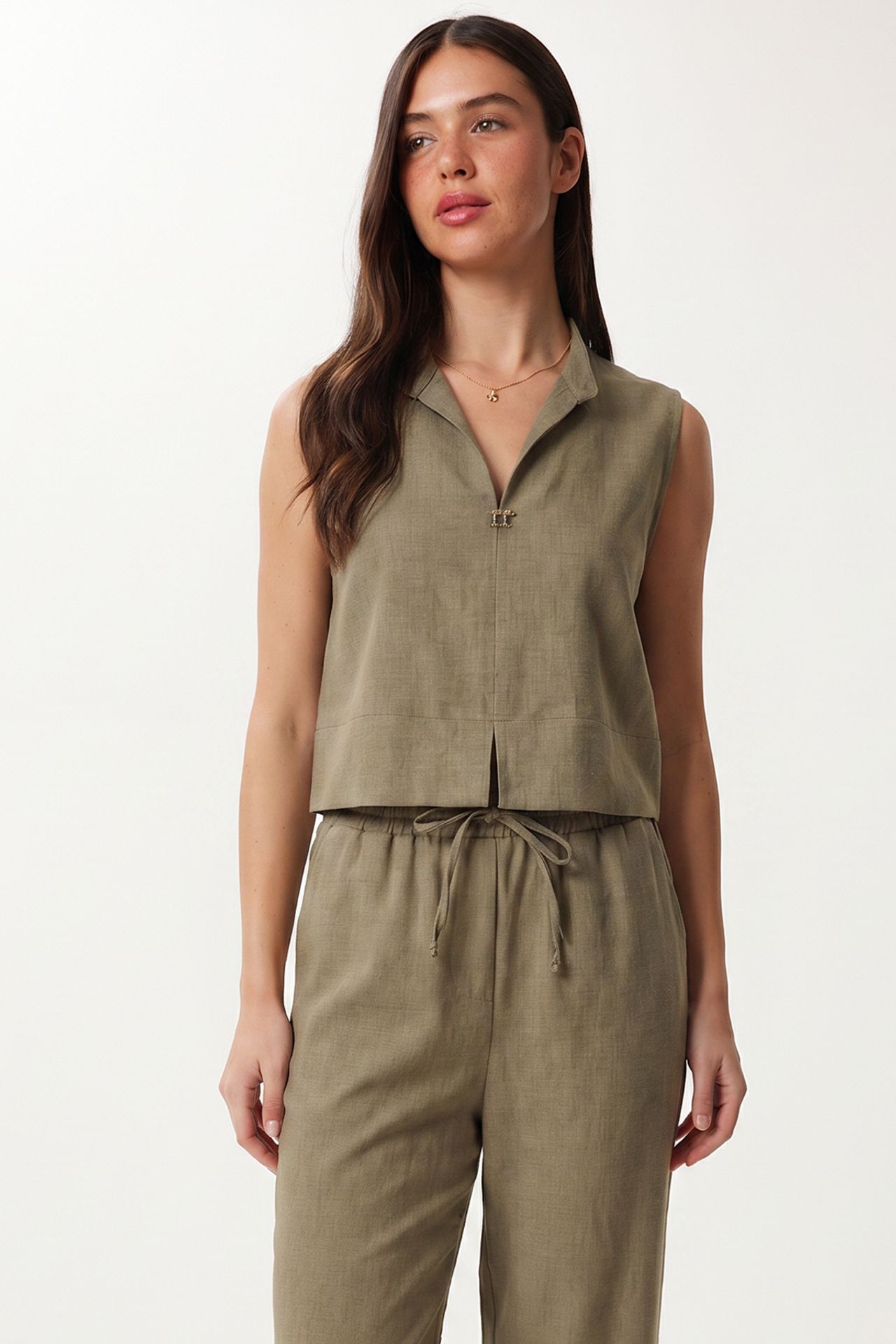 ISTANBUL Mid Waist Mandarin Collar Woven Two-Piece Co-ord Set 4