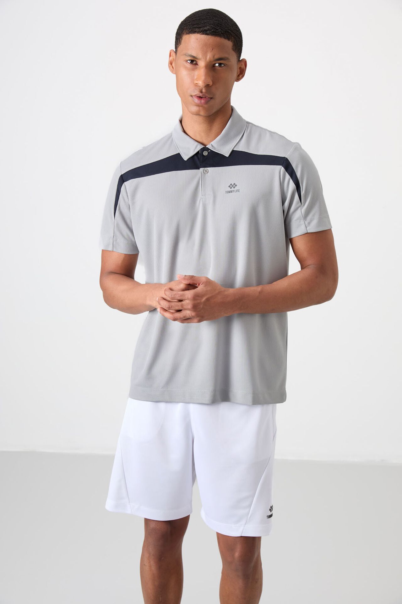 TOMMY Men's Colour-Blocked Polo T-Shirt 4
