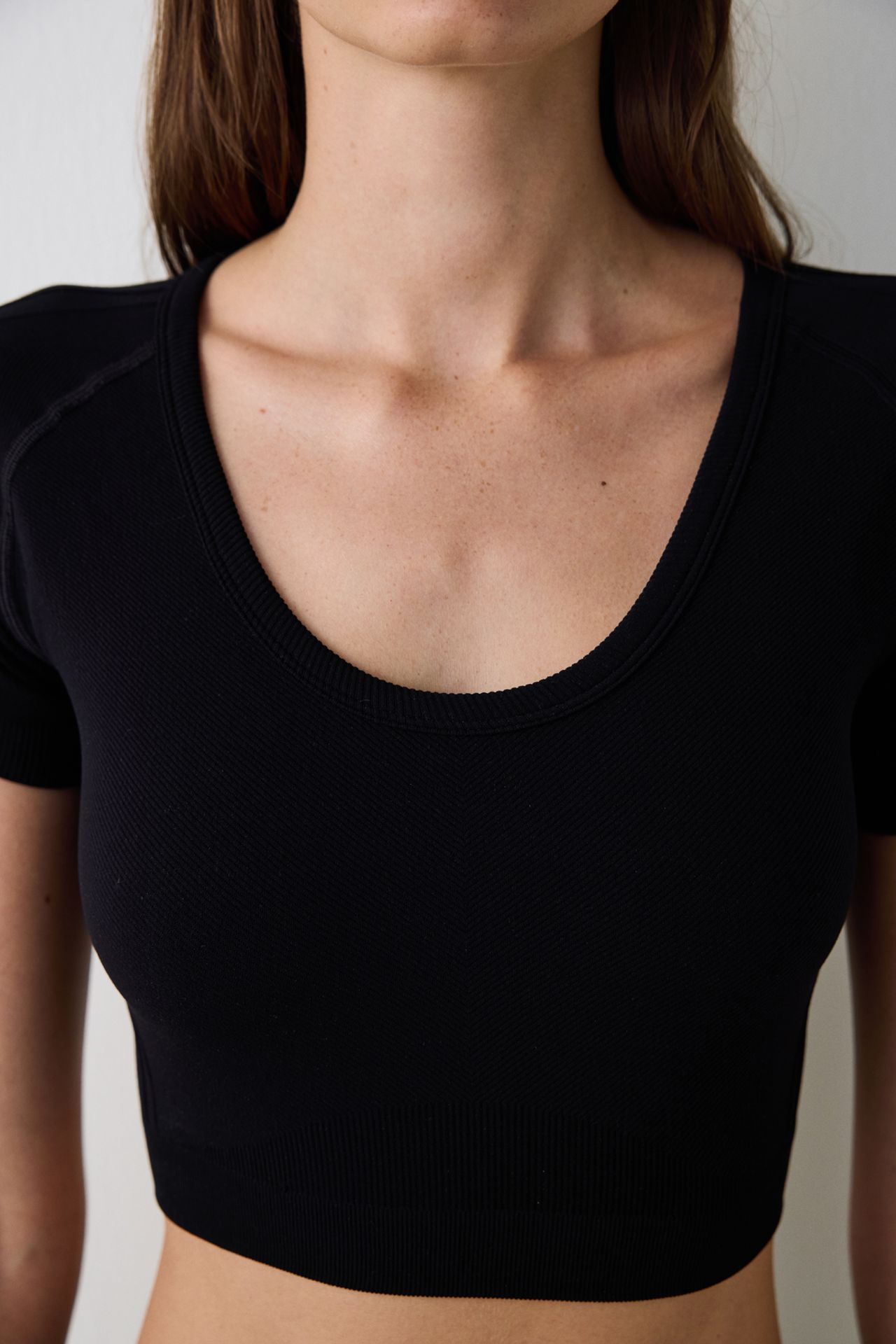 PENTI Seamless Slim Fit Short Sleeve Crop Sports Top