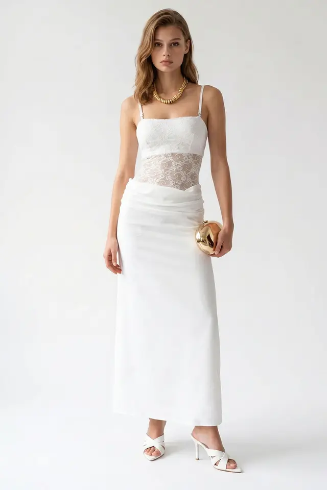 MIXRAY Sleeveless Satin Maxi Dress With Square Neckline