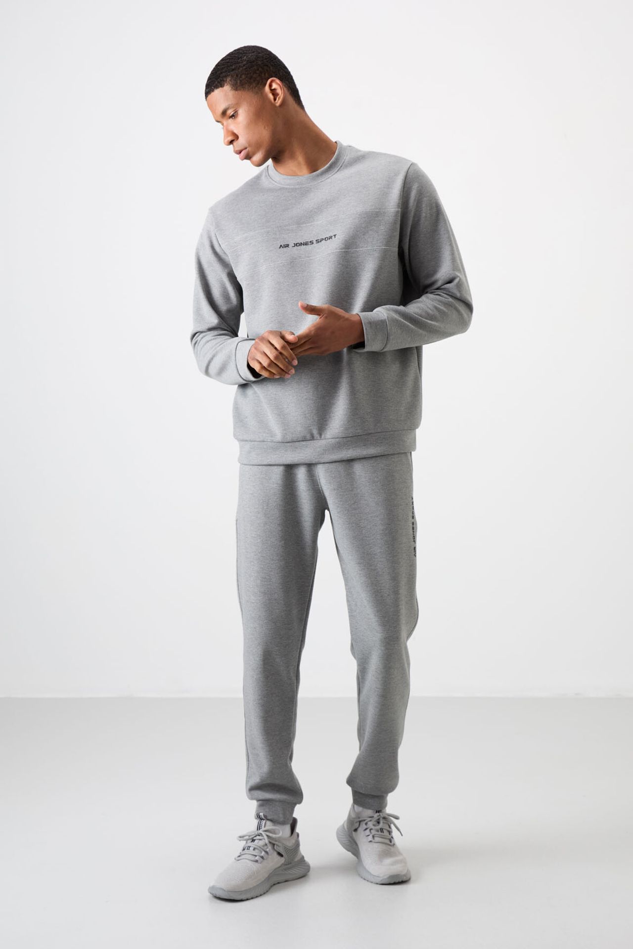 TOMMY Printed Fleece Sweatshirt And Pants Set 3