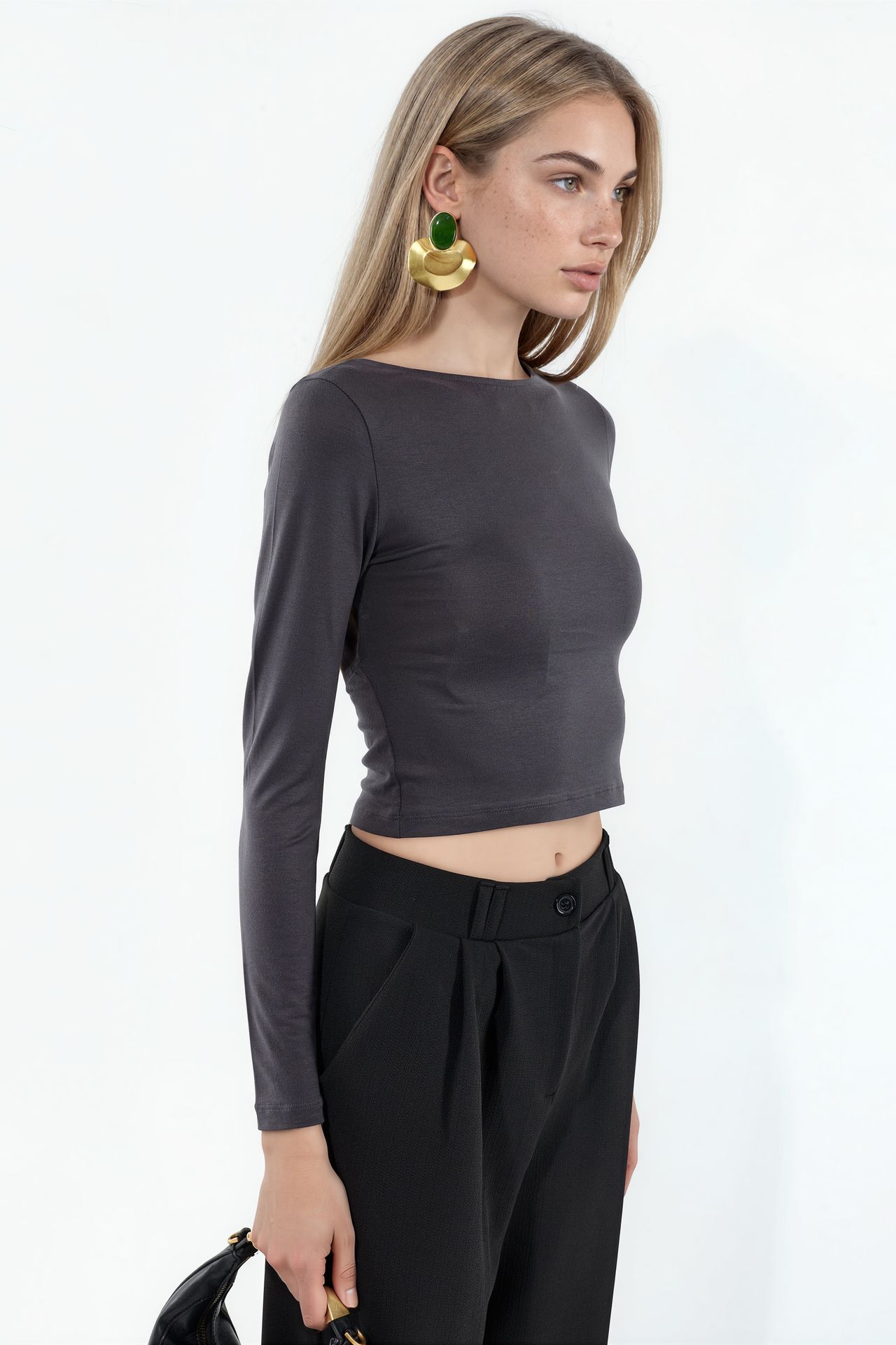 BUSEM Slim Fit Crop Blouse with Back Detail 3