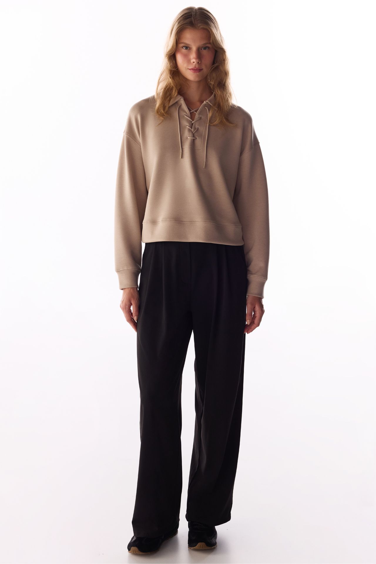PENTI Silky Touch Laced Long Sleeve Sweatshirt 3