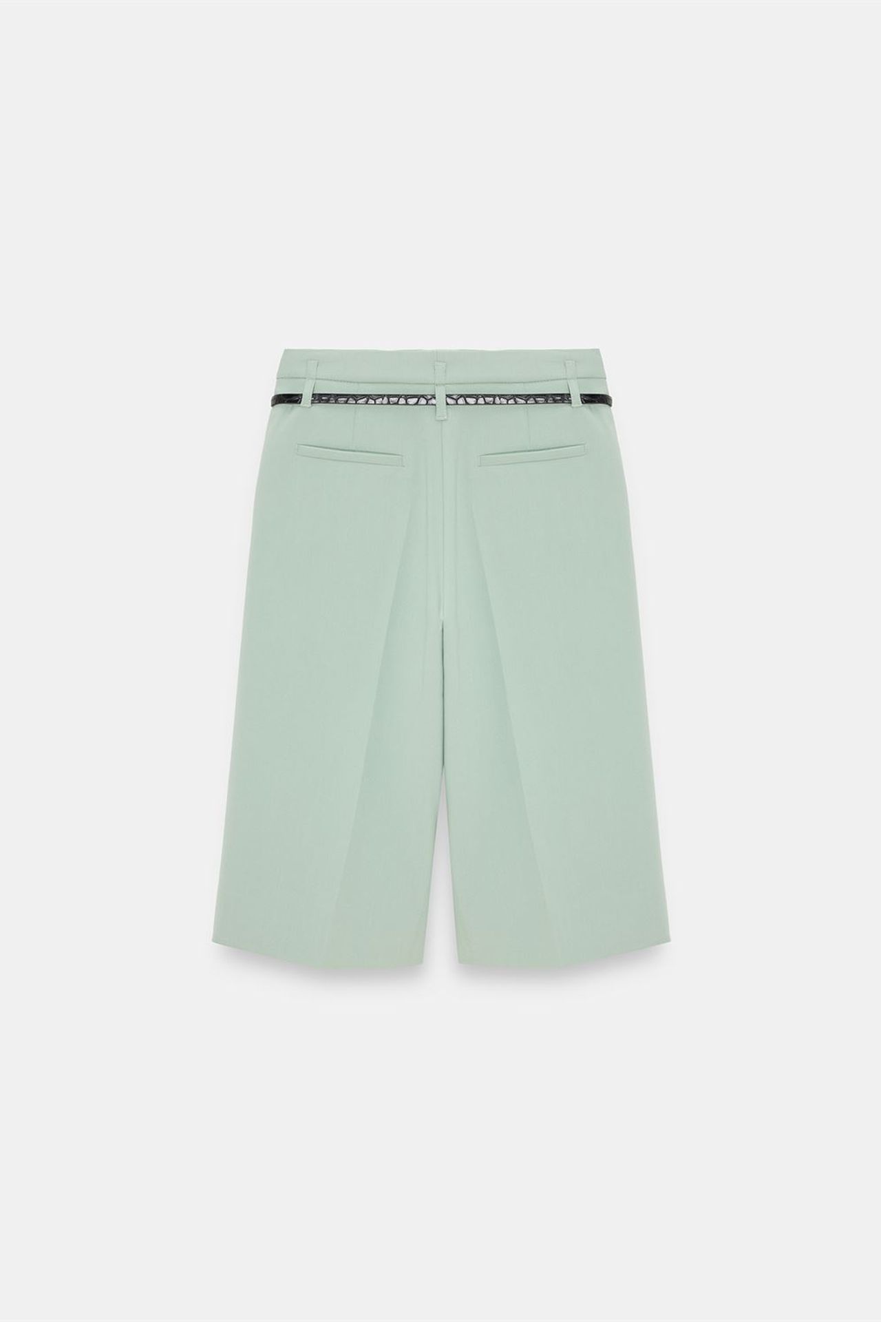 DILVIN High-waist Wide-leg Crepe Shorts With Belt