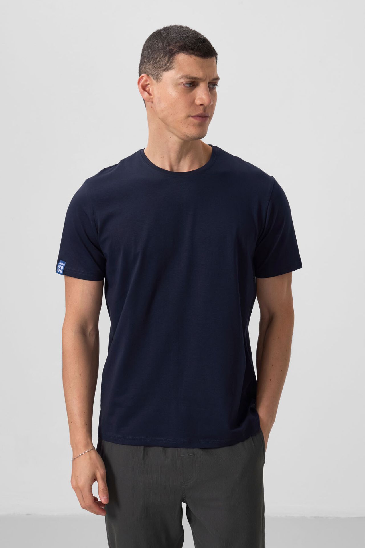 TOMMY Men's Cotton Elastane Crew Neck T-Shirt 5
