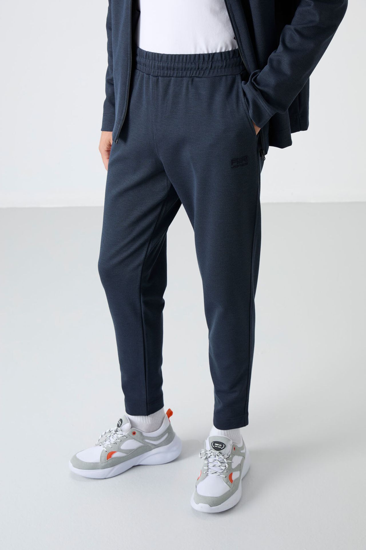 TOMMY Men's Zip-collar Sweatshirt And Pants Set 3