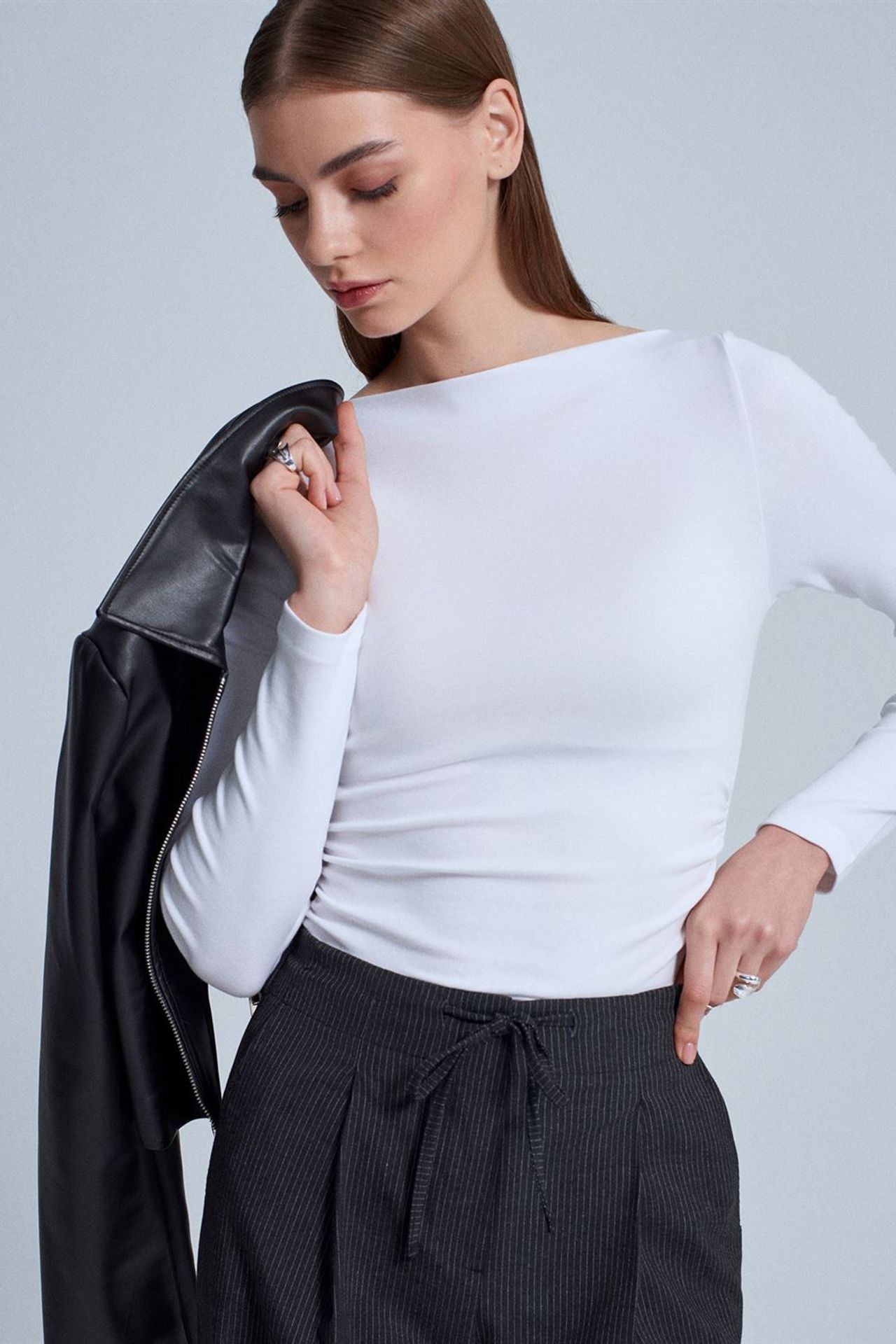DILVIN Slim Fit Kayık Yaka Uzun Kollu Bluz 2