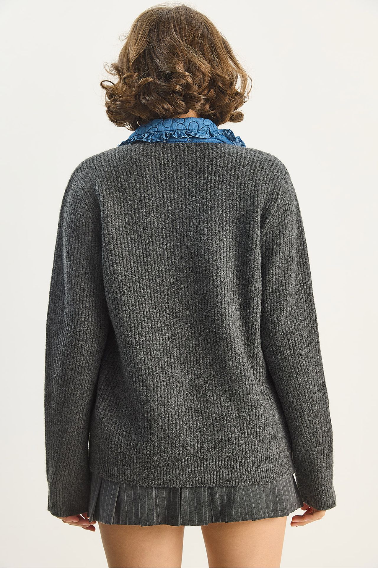LUCCI Knit Cardigan with Collar Detail 6