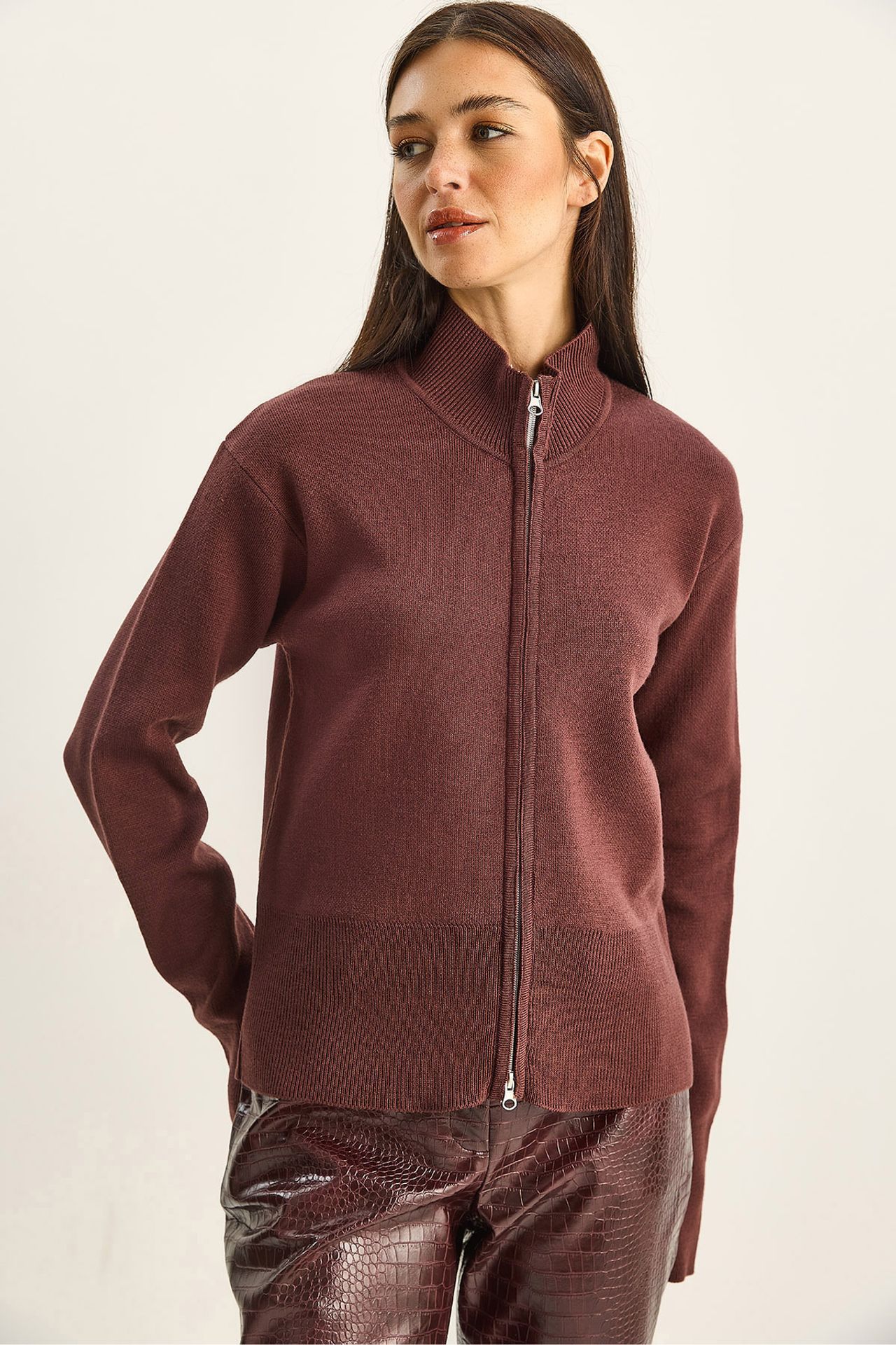 LUCCI Half Turtleneck Ribbed Knit Cardigan with Zipper 2