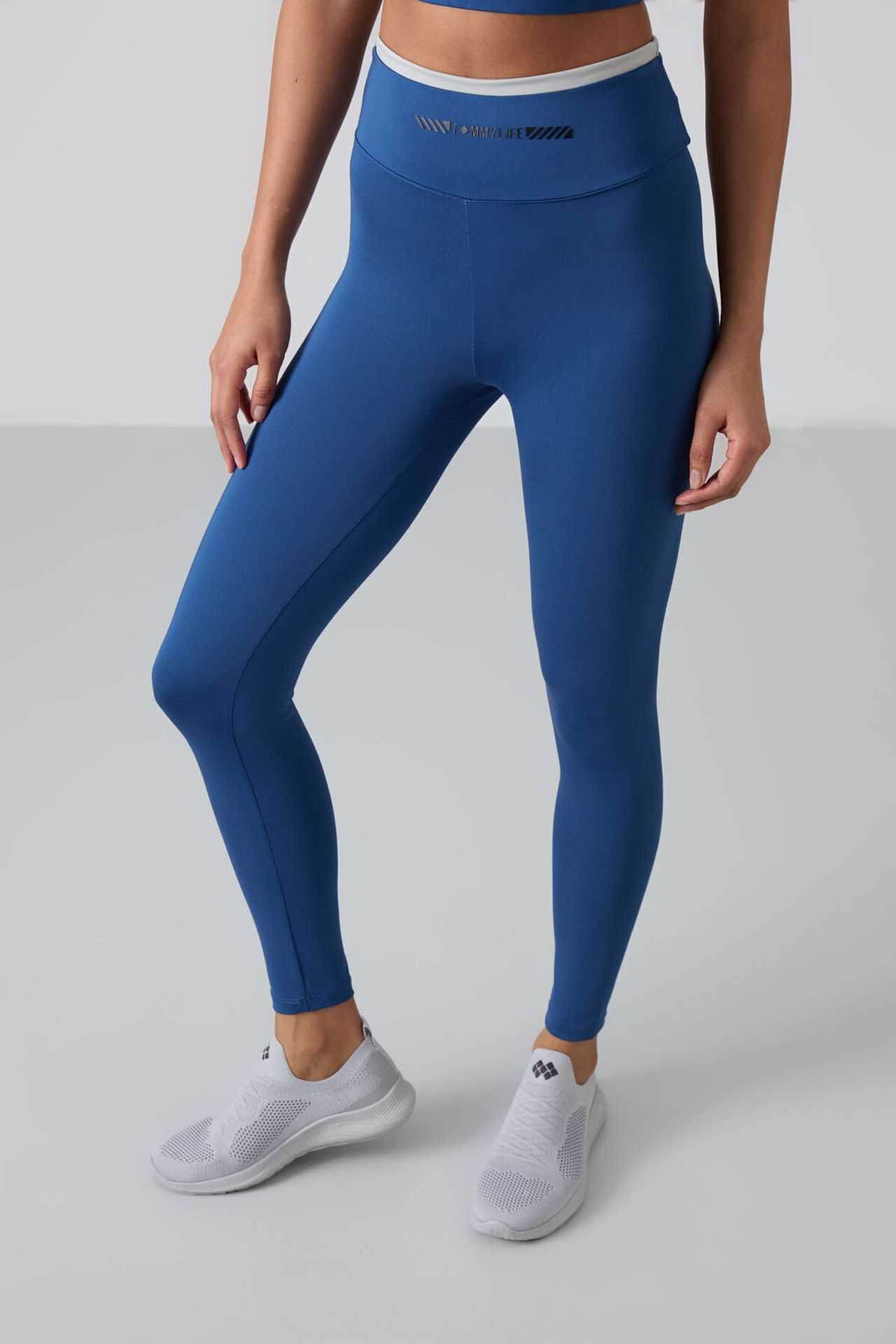 TOMMY Strapless Slim-Fit Active Set 2