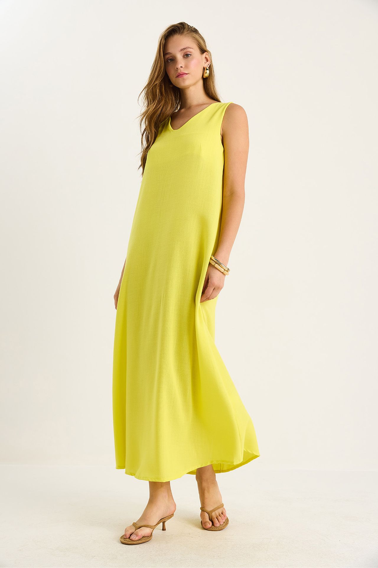 LUCCI V-Neck Maxi Dress