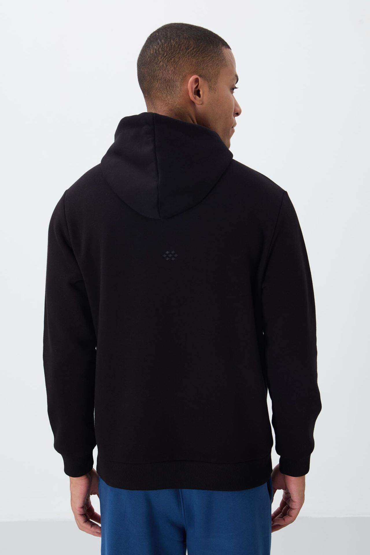 TOMMY Men's Solid Hooded Sweatshirt With Pocket 5