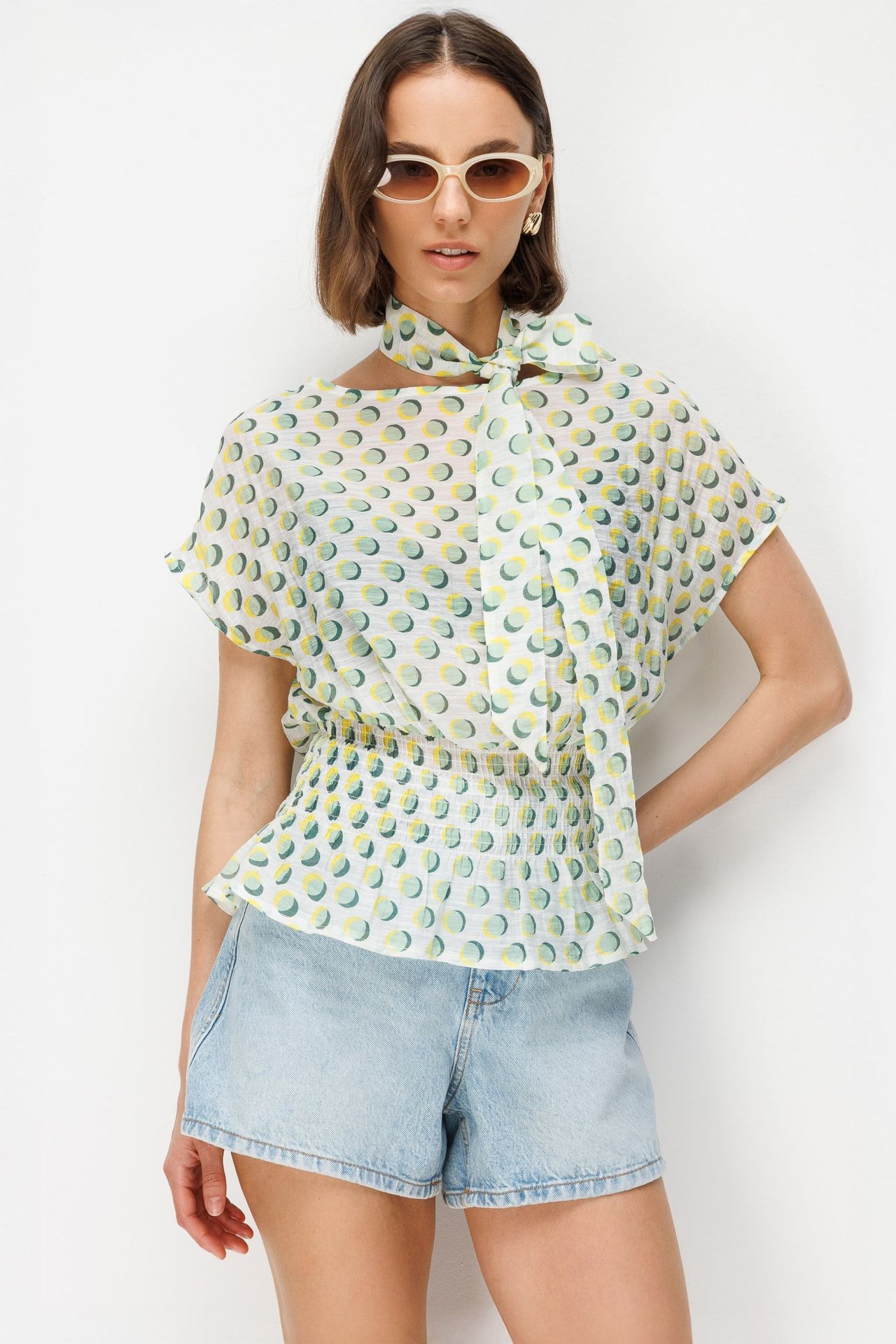 MIXRAY Choker Collar Polka Dot Blouse 3