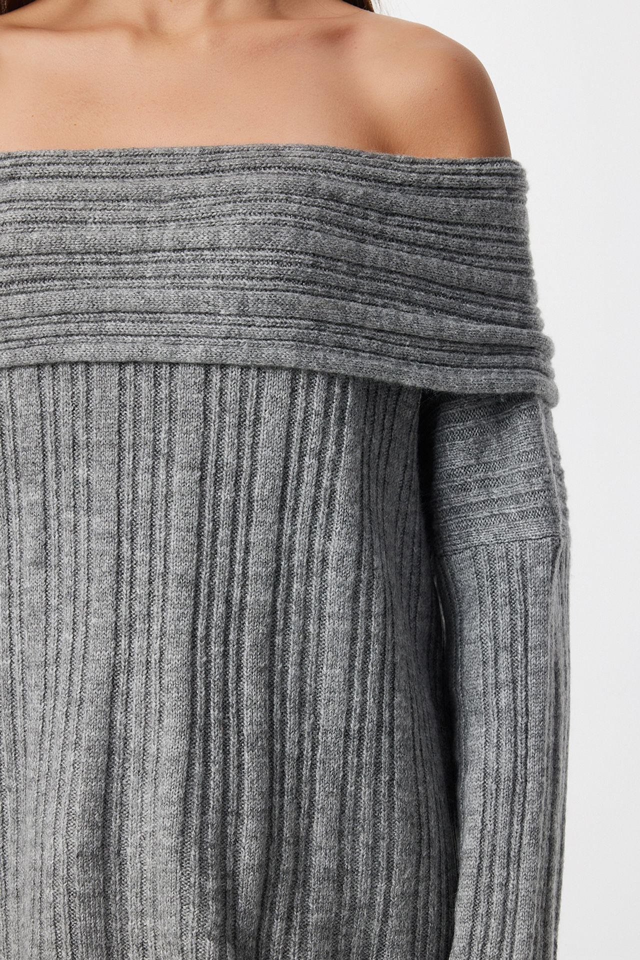 ISTANBUL Off Shoulder Ribbed Knitwear Two-Piece Set 4