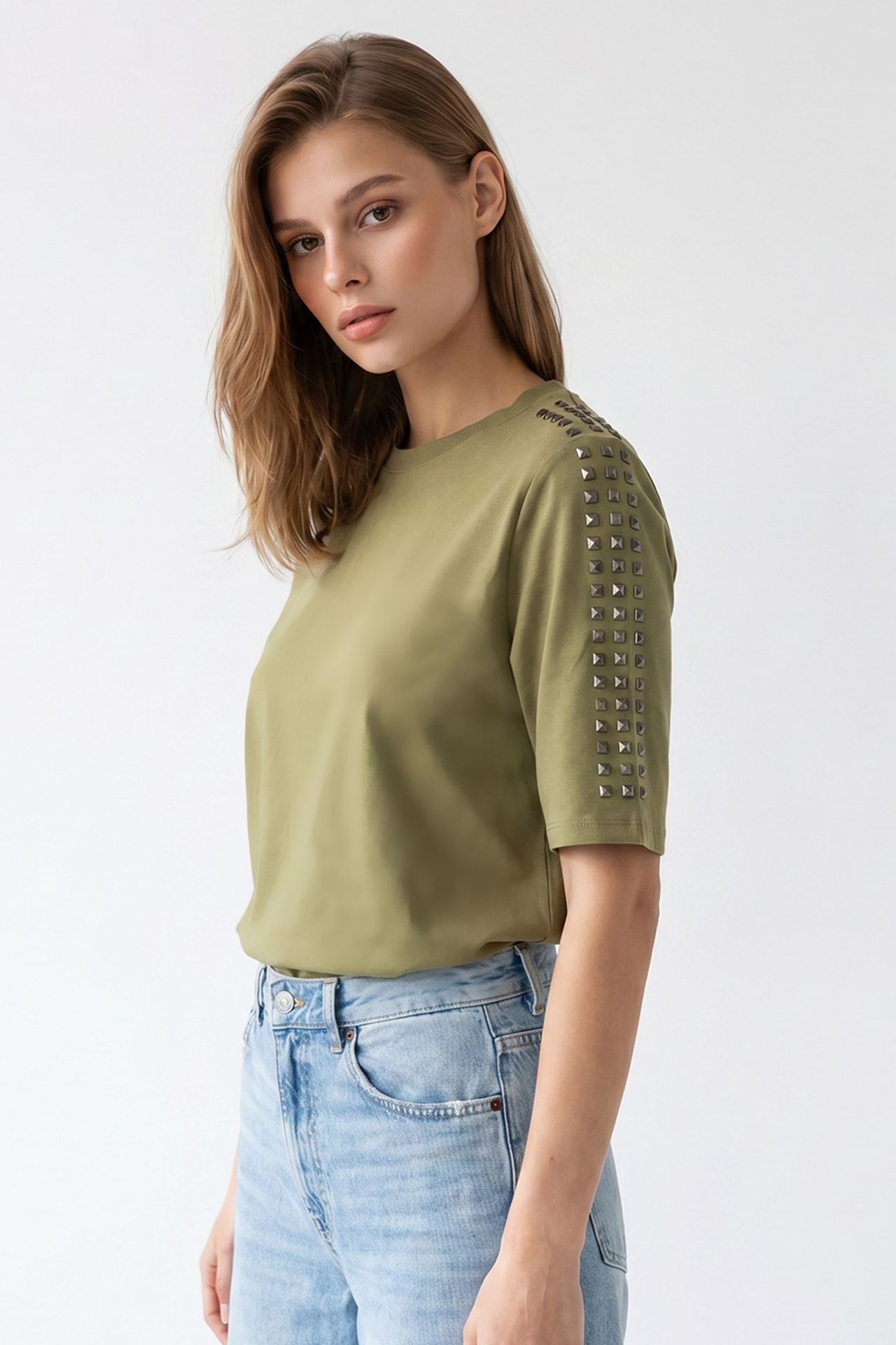 MIXRAY Crew Neck Stone Blouse