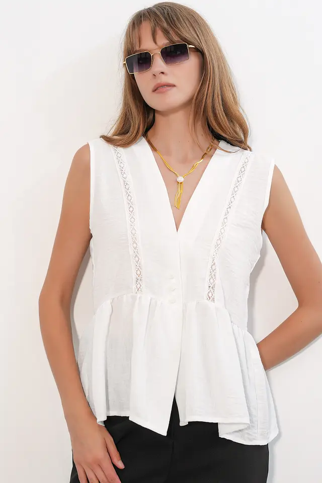 BDART Sleeveless V-neck Blouse With Button Front