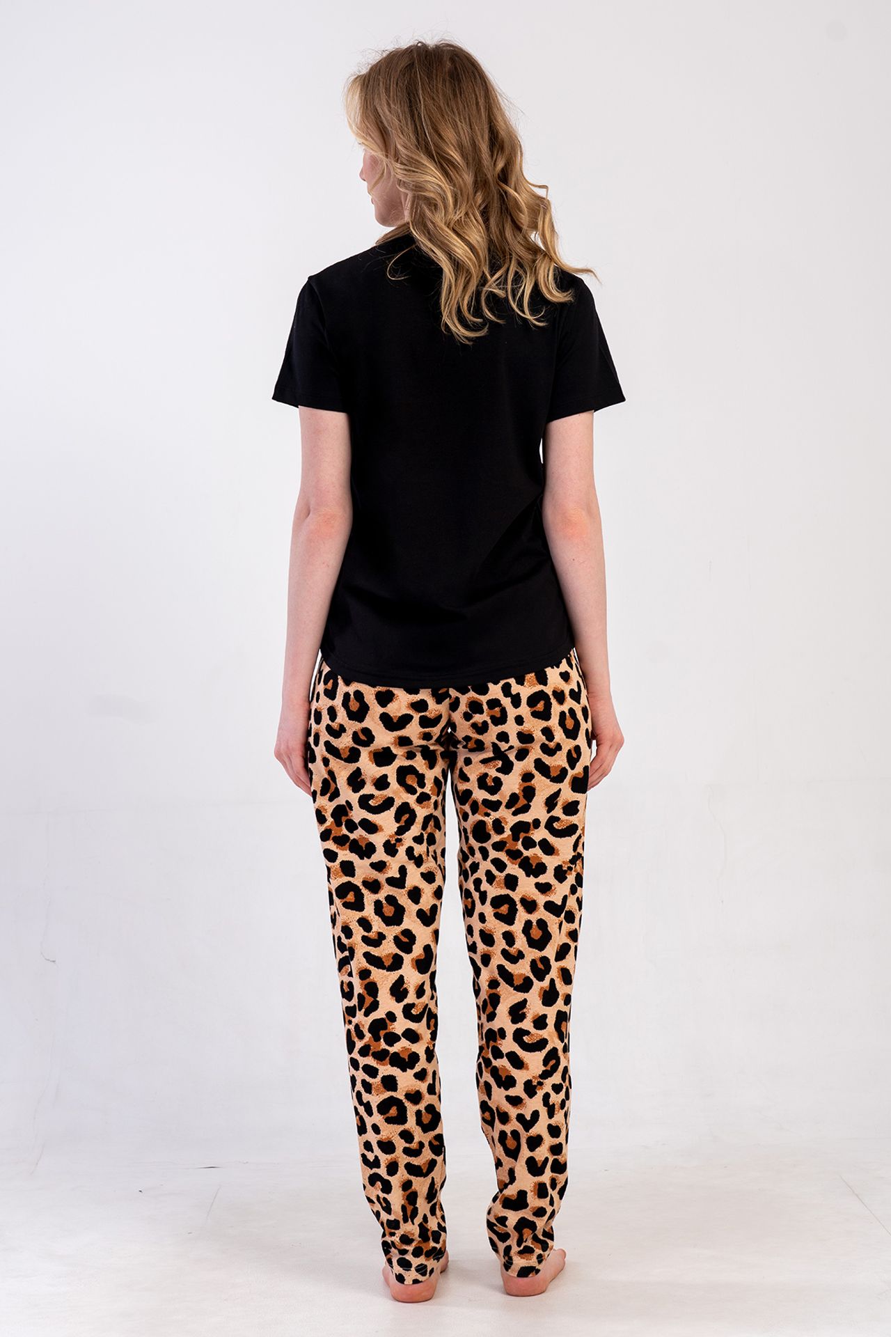YAKE Leopar Desenli İki Parçalı Pijama Takımı 3