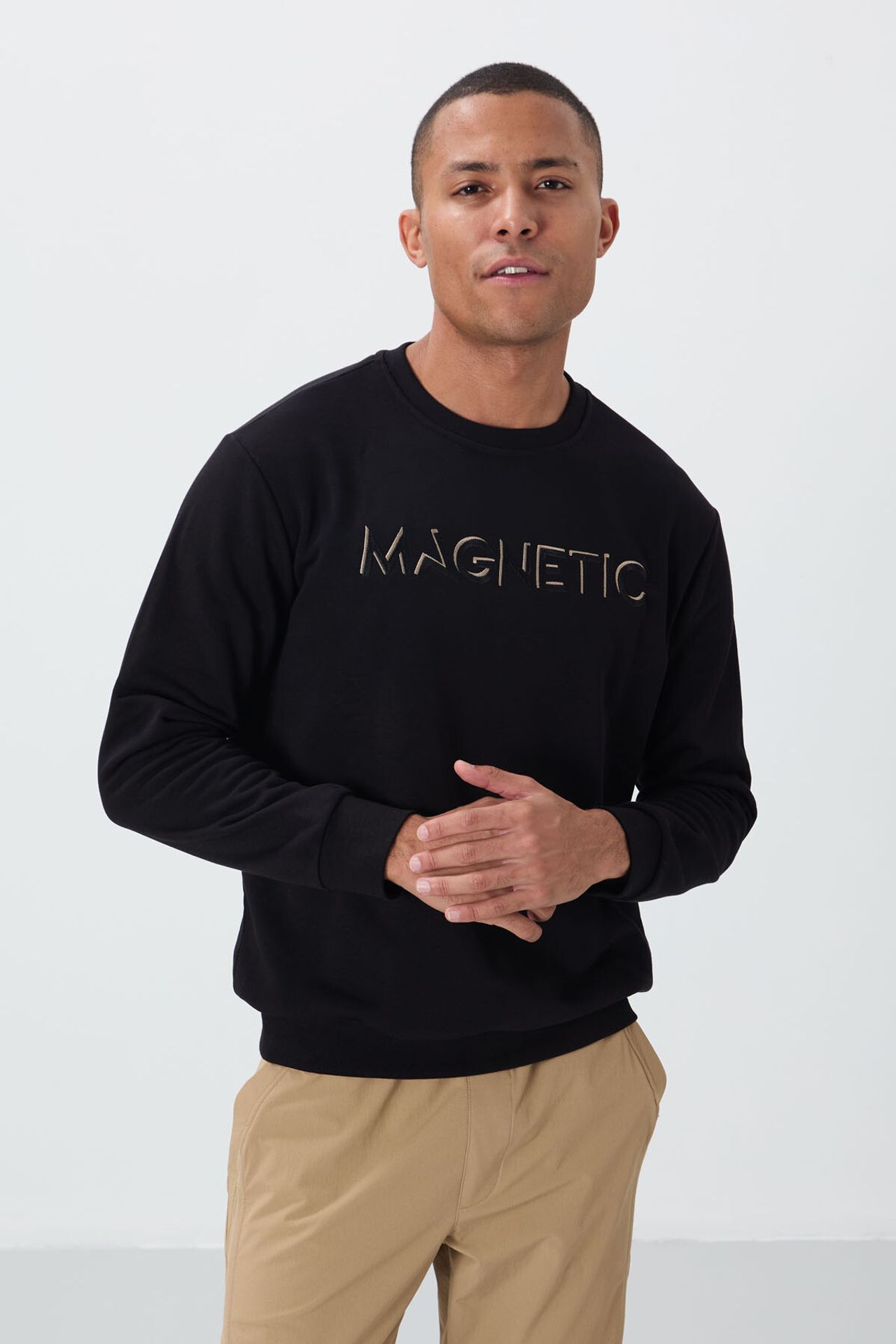 TOMMY Men's Printed Crew Neck Sweatshirt 3