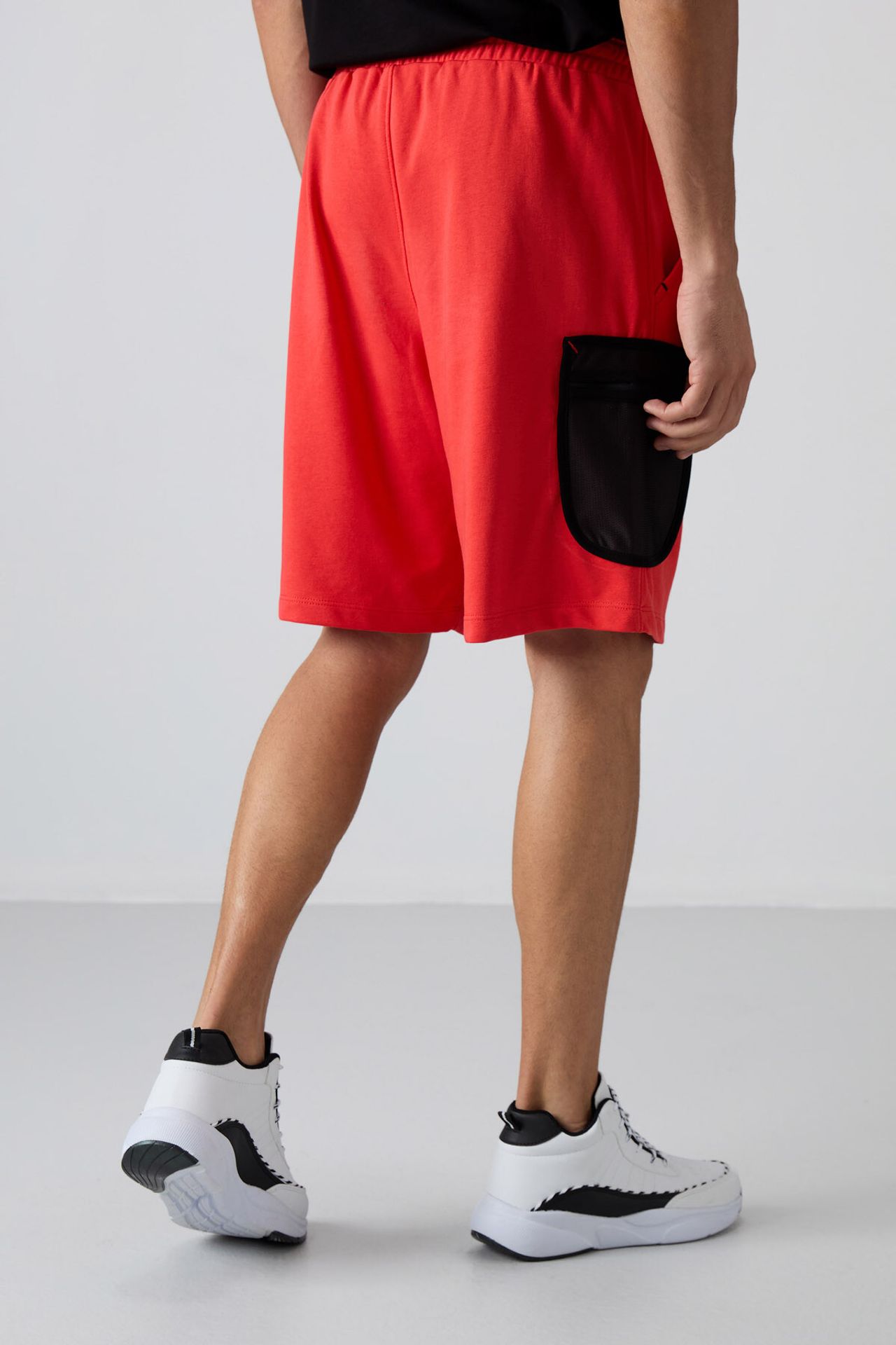 TOMMY Men's Wide-leg Cargo Shorts 5