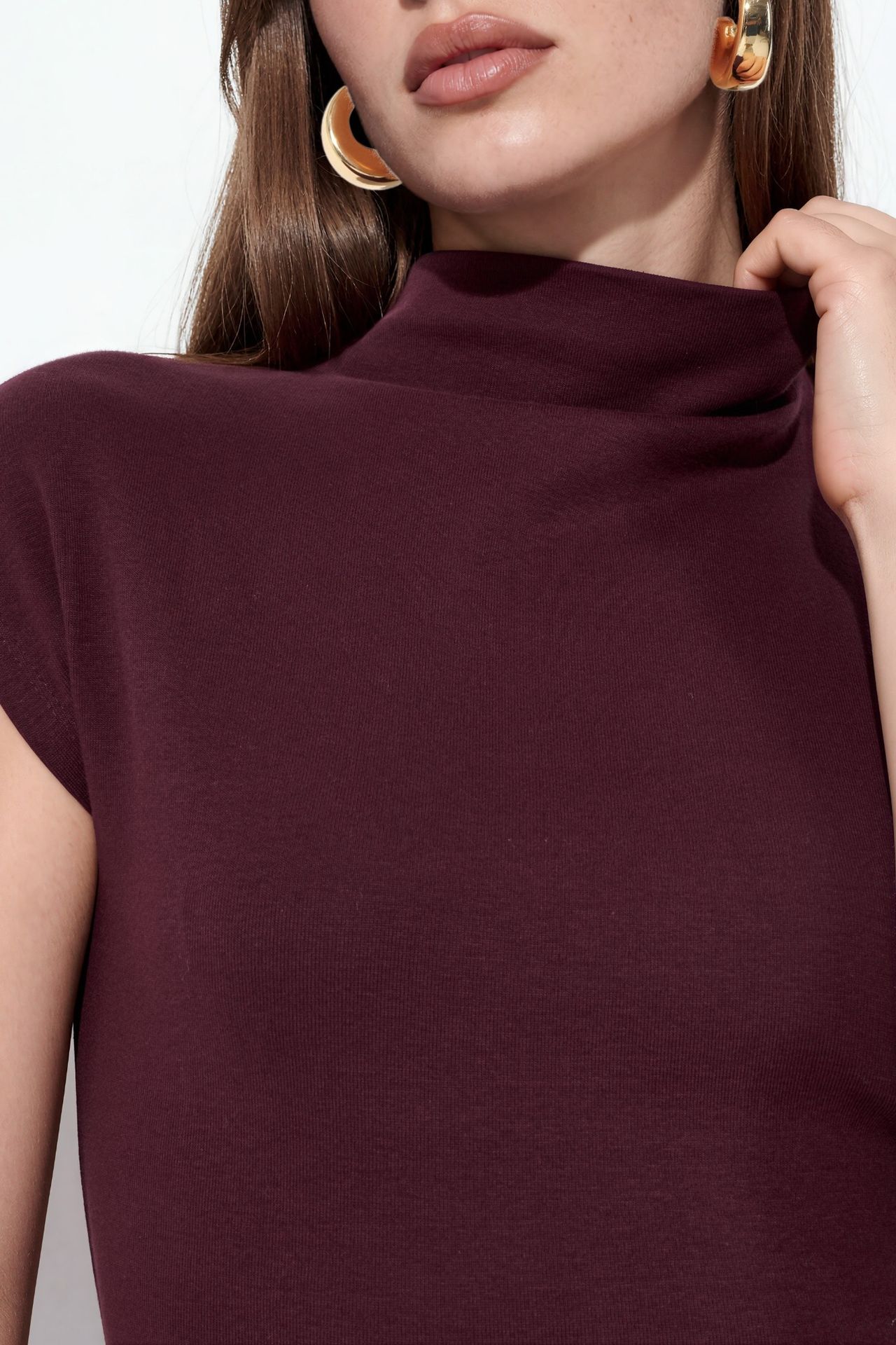 Fitted Mock Neck Cap Sleeve Knitted Blouse 4