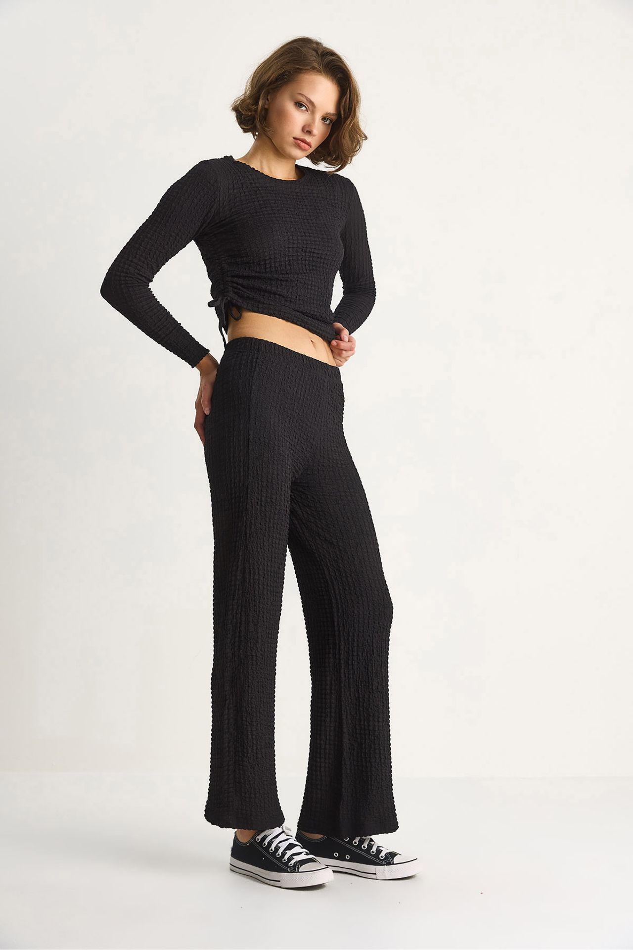 LUCCI Fitted Two-Piece Coord Set with Flared Pants 2