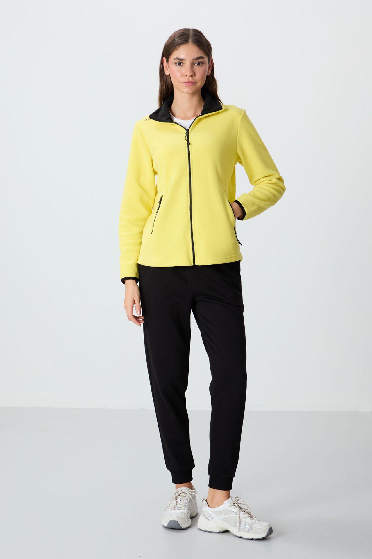 TOMMY Women's Plush Zip-Front Sweatshirt 2