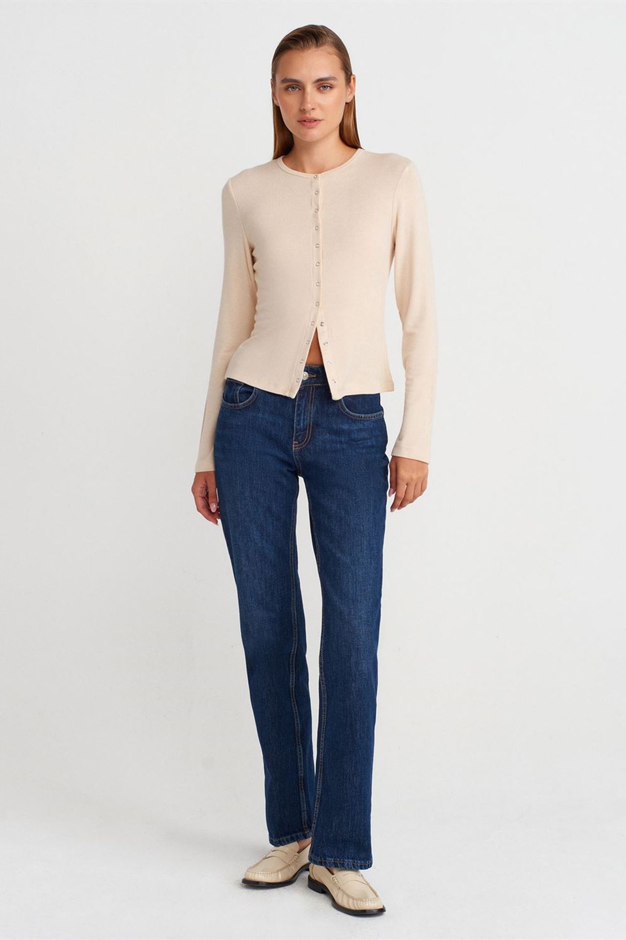 DILVIN Ribbed Crew Neck Button Cardigan 4