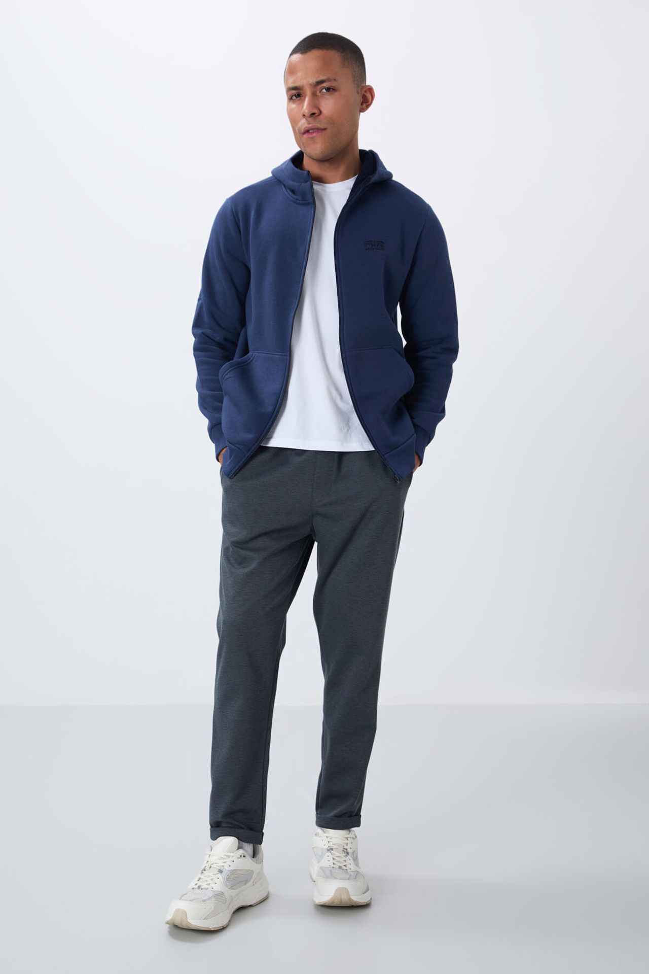 TOMMY Men's Hooded Zip Sweatshirt 3