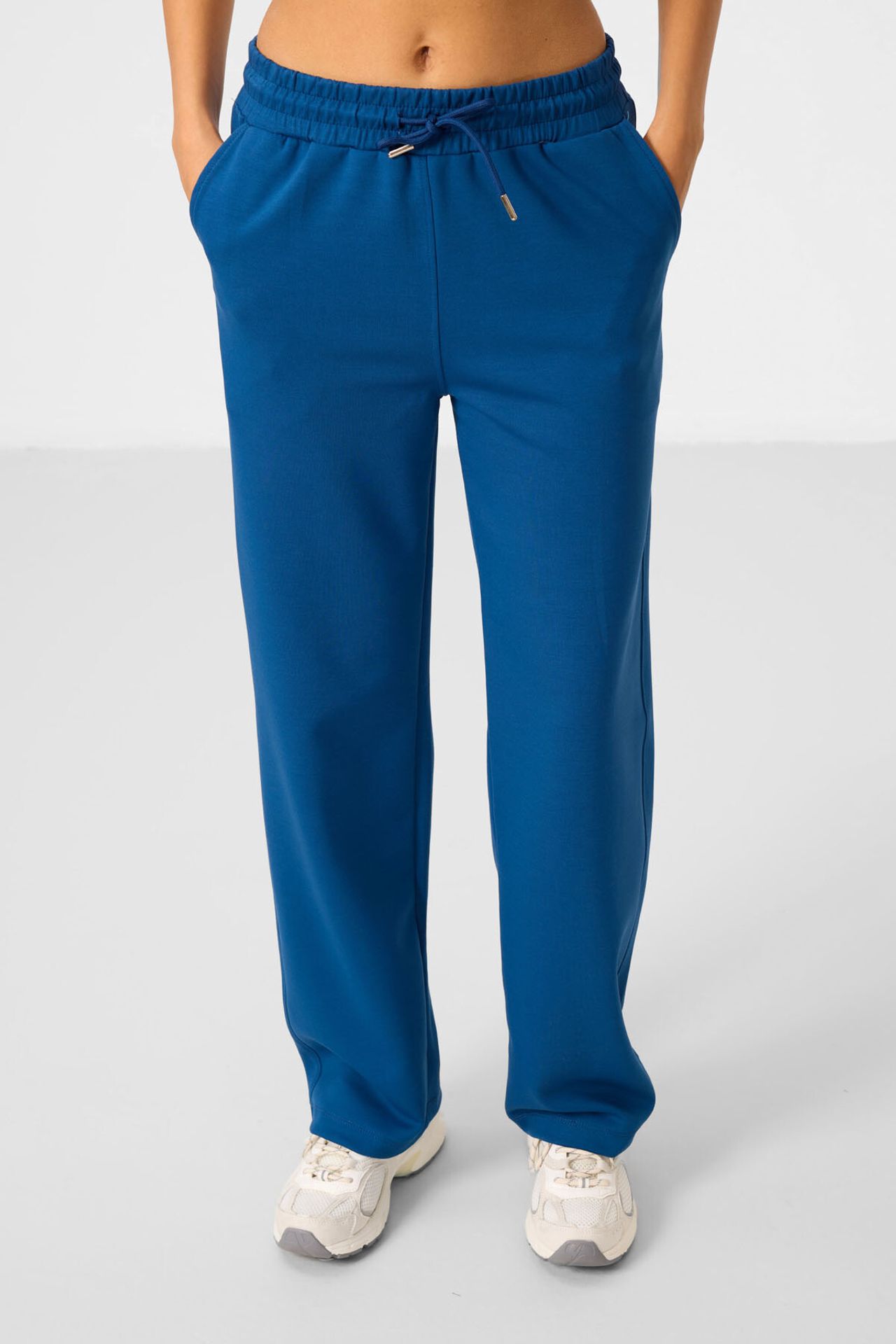 TOMMY Oversized Hooded Sweatshirt And Wide-Leg Pants Set 2