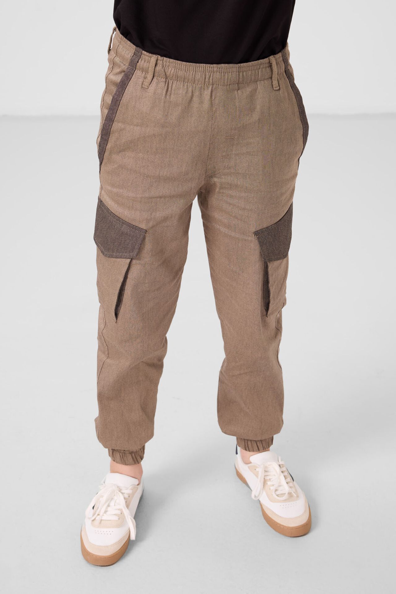 TOMMY Youth Cargo Joggers 3