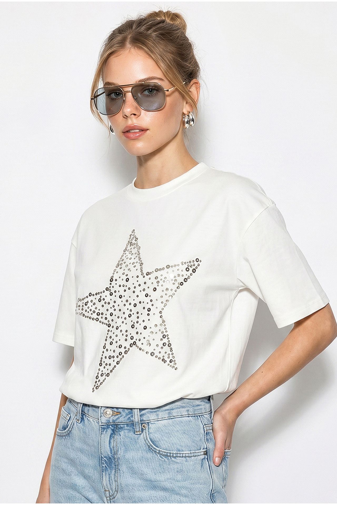 LUCCI Oversized Cotton Star Sequin T-Shirt 1