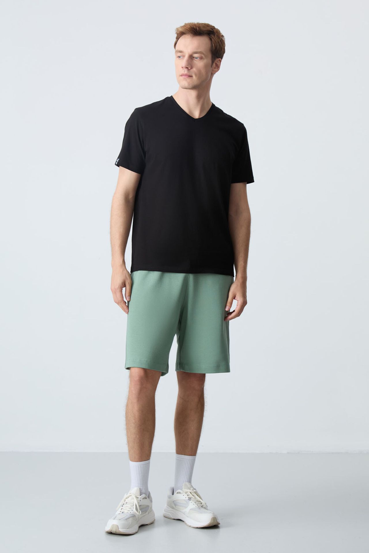 TOMMY Men's Cotton-Blend Sweat Shorts 1