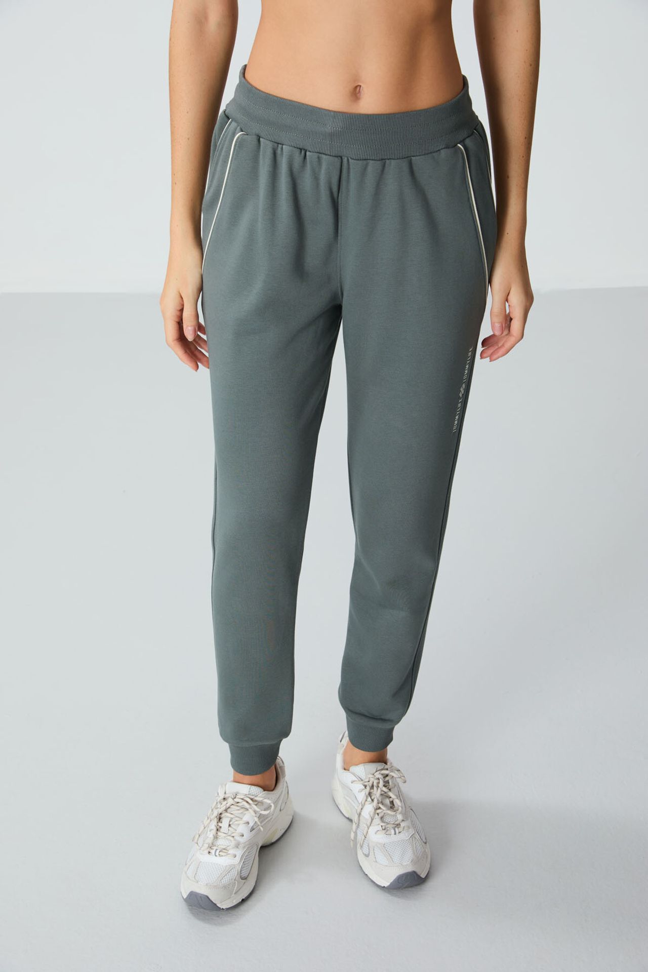 TOMMY Women's Cotton-blend Jogger Sweatpants 4