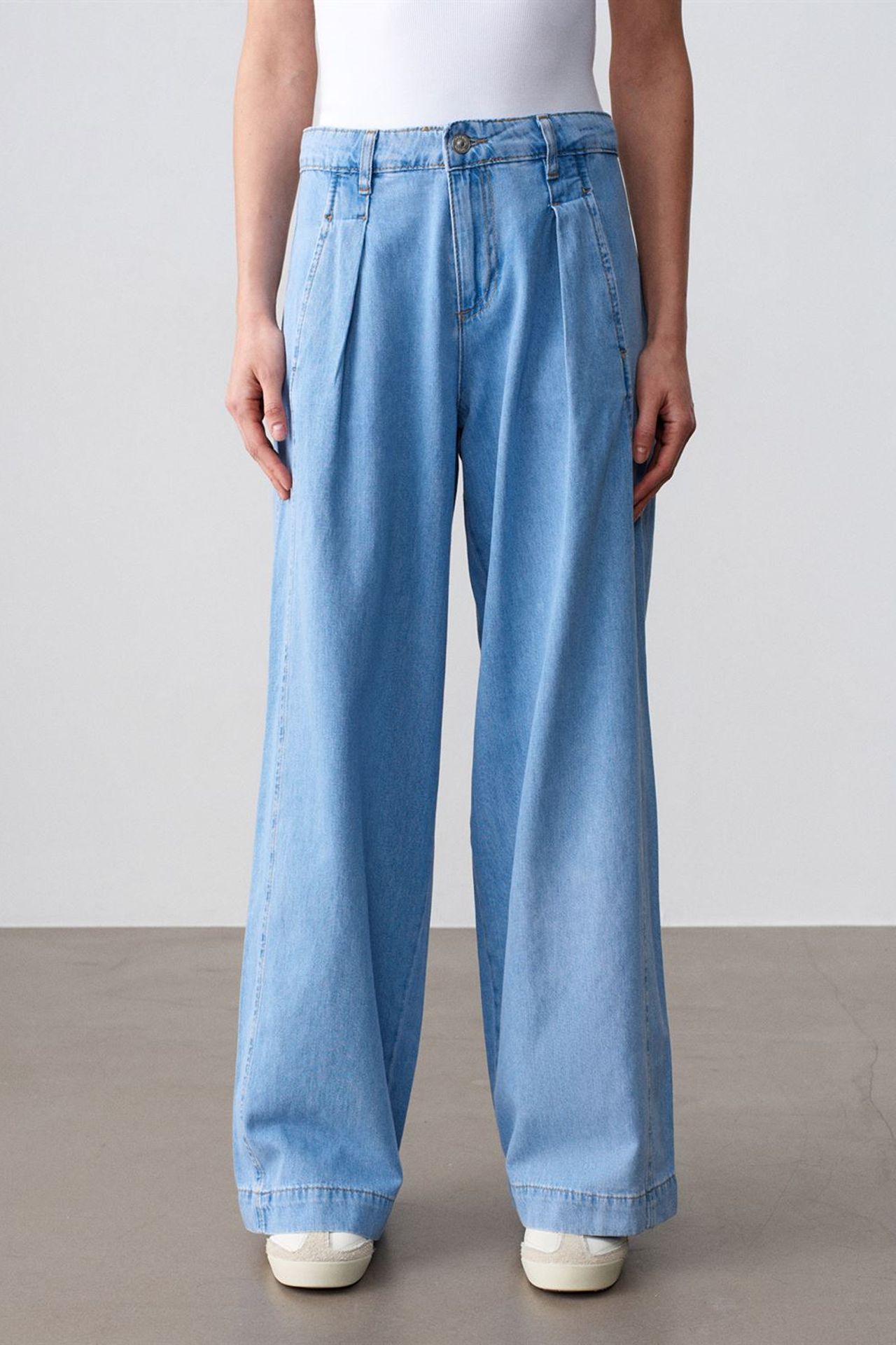 DILVIN High-Waist Wide-Leg Cotton Denim Jeans 3
