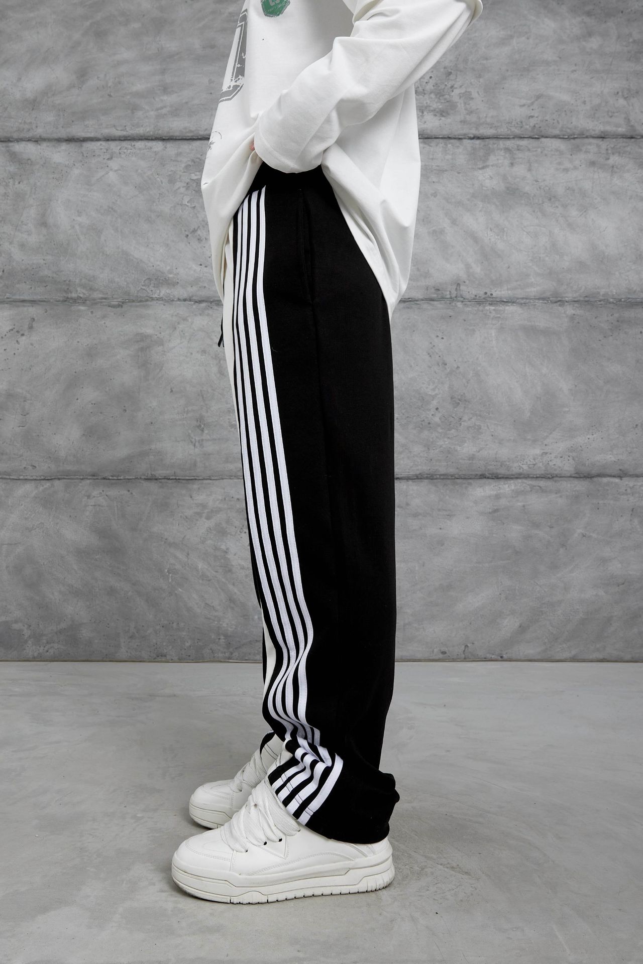 NOMARC Geniş Paça Bağcıklı Çizgili Jogger 3