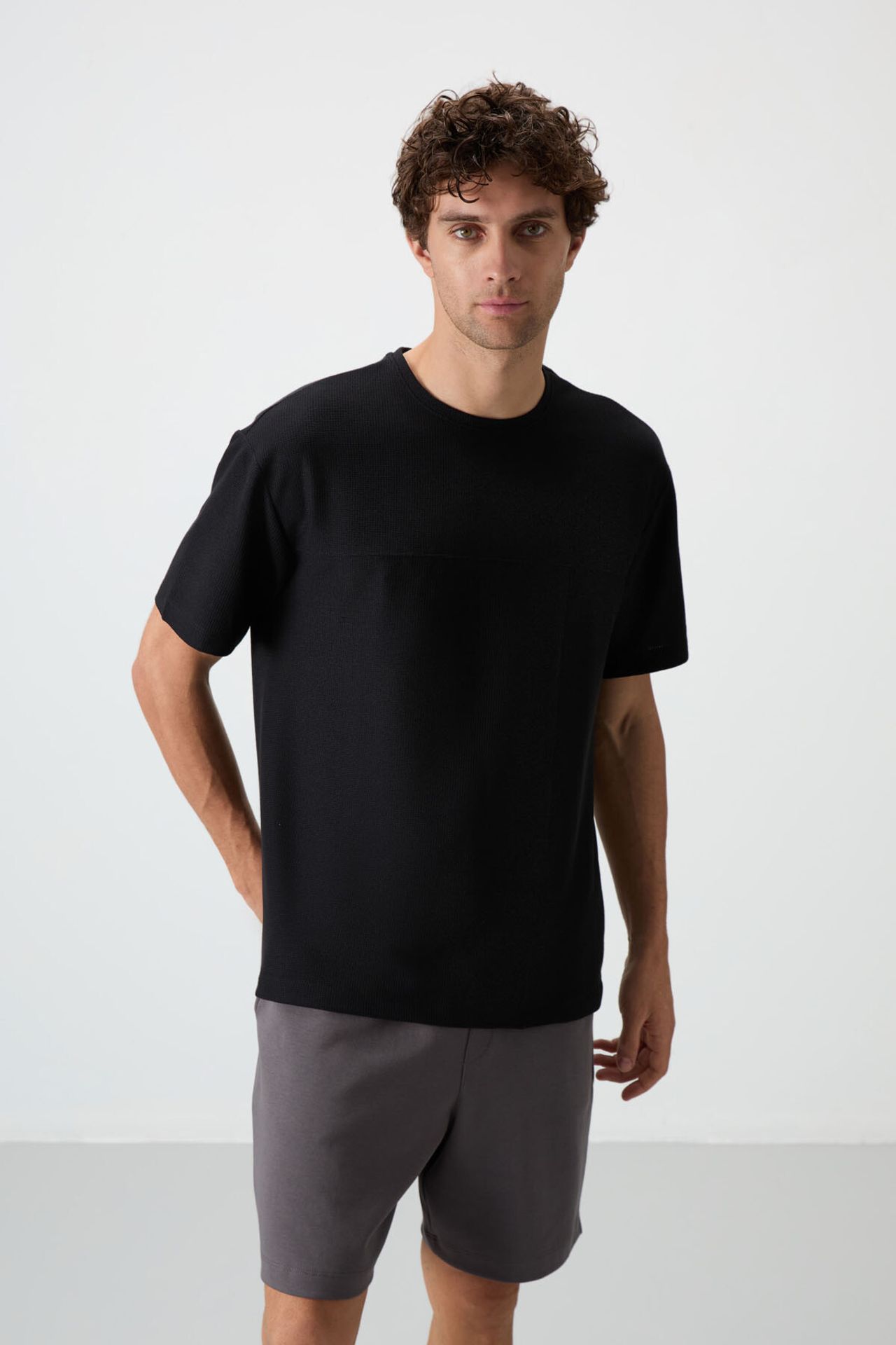TOMMY Oversized Jersey T-Shirt With Pocket 2