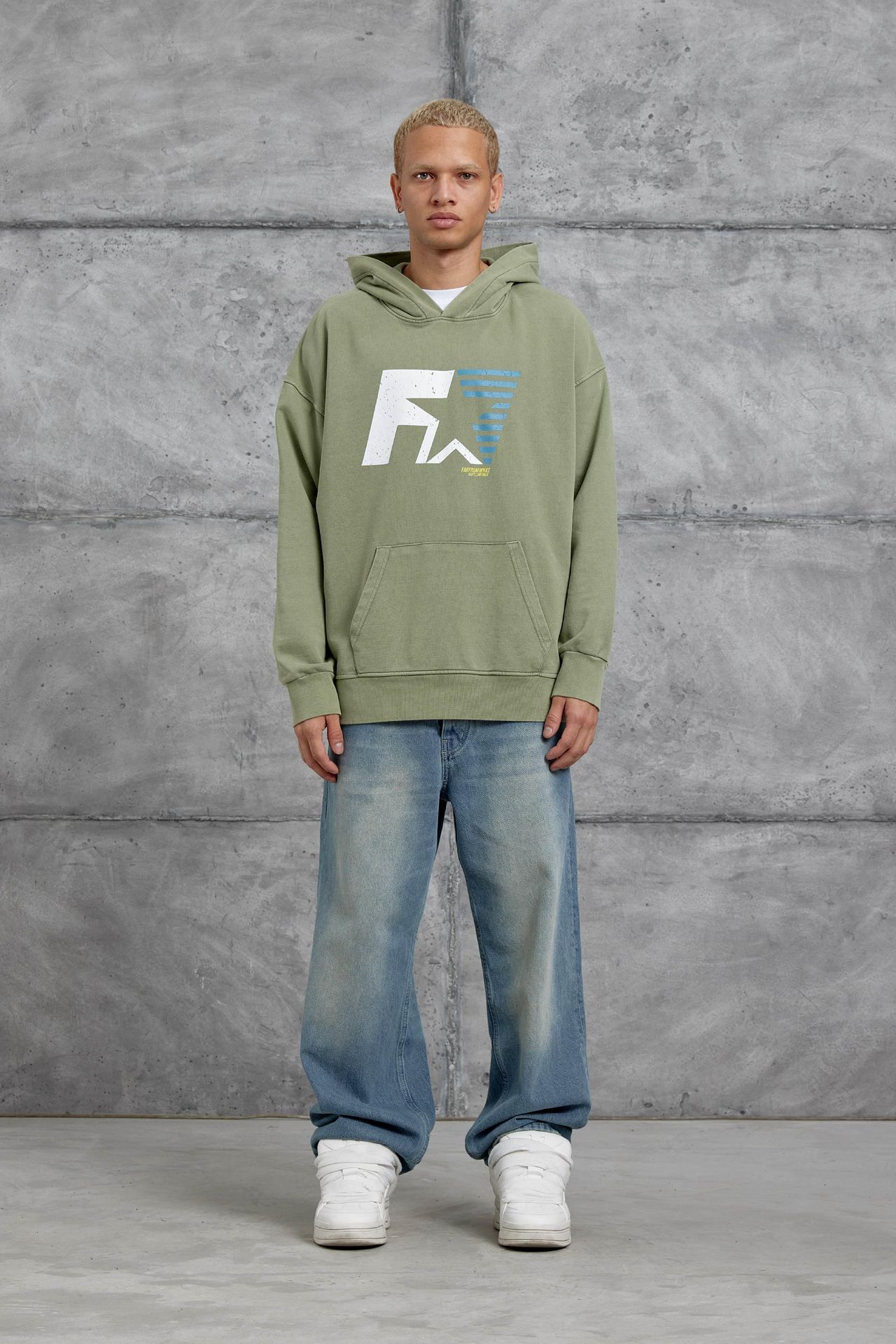 NOMARC Bol Kesim Kapüşonlu Logolu Sweatshirt 4
