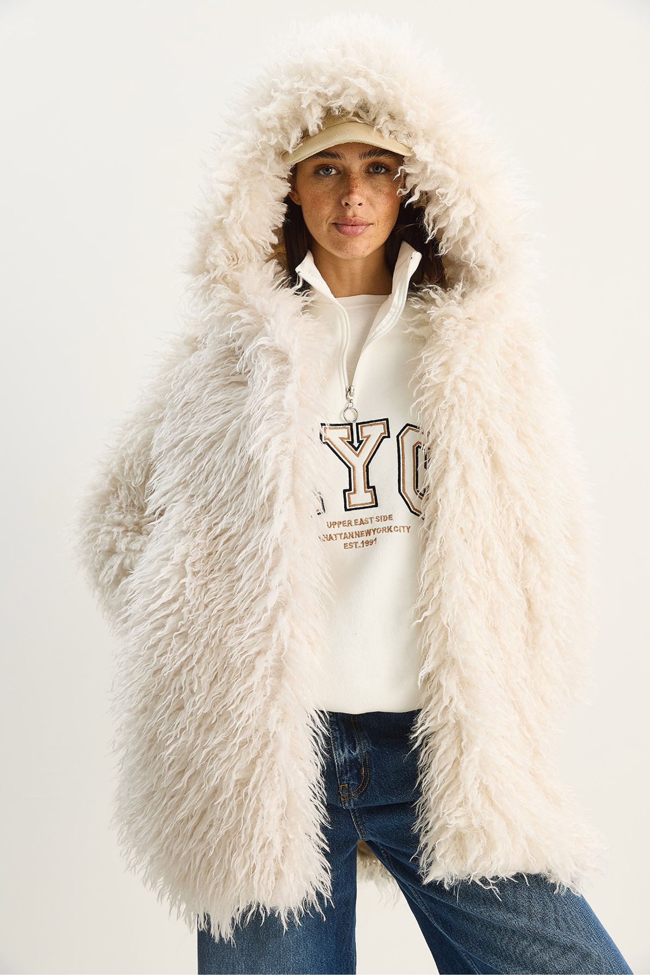 LUCCI Oversize Hooded Faux Fur Jacket 2